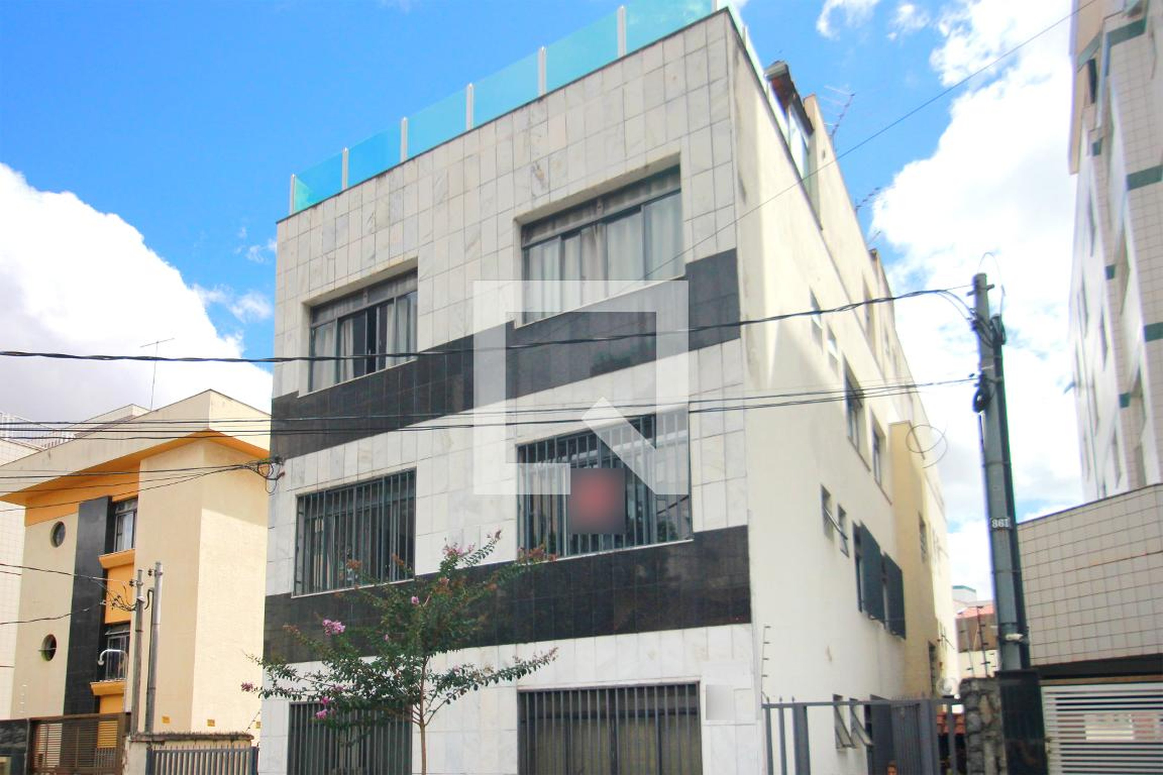 Fachada Condomínio em Rua Cardeal Stepinac, 849