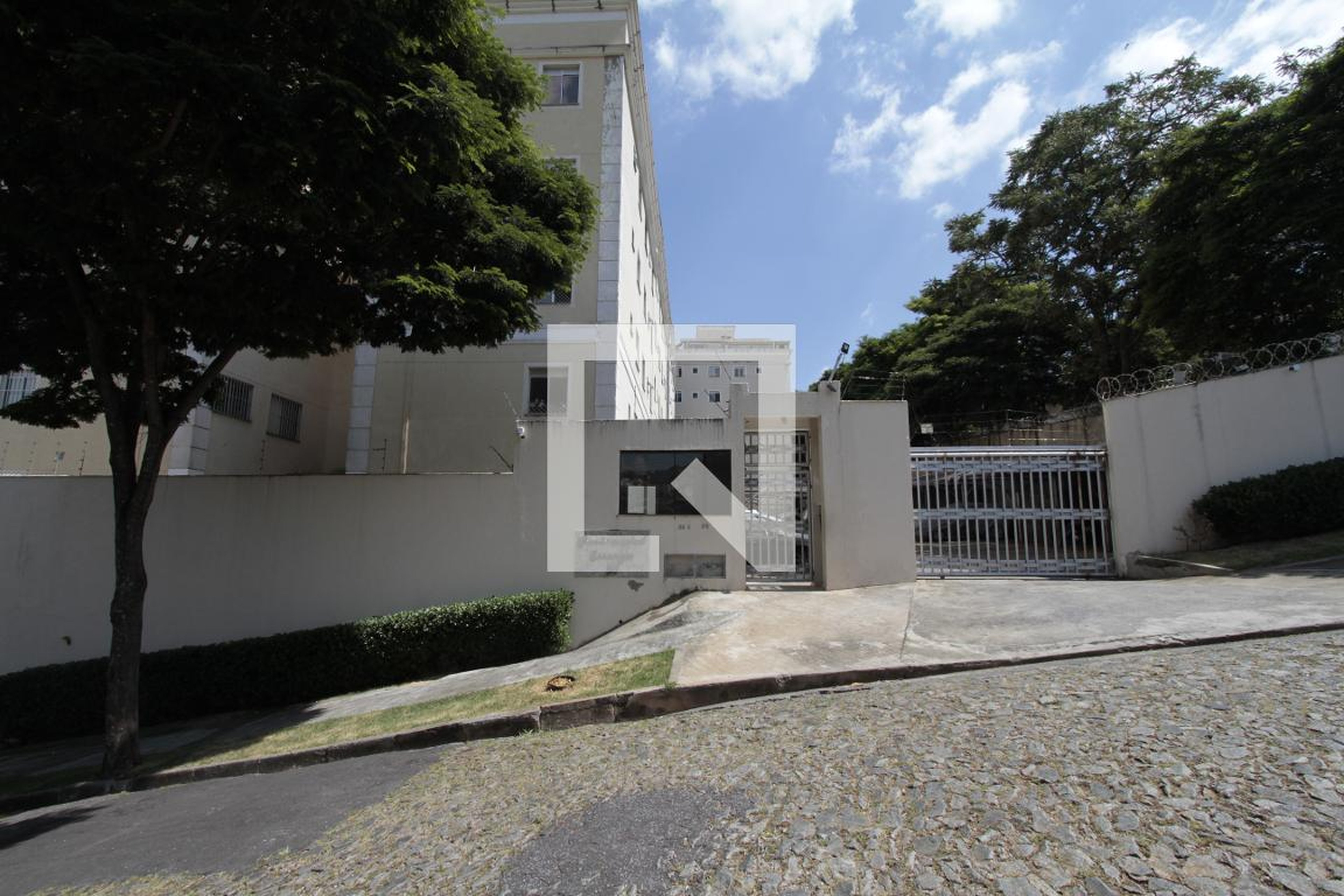 Fachada do Prédio Condomínio em Rua Catadupas, 60A
