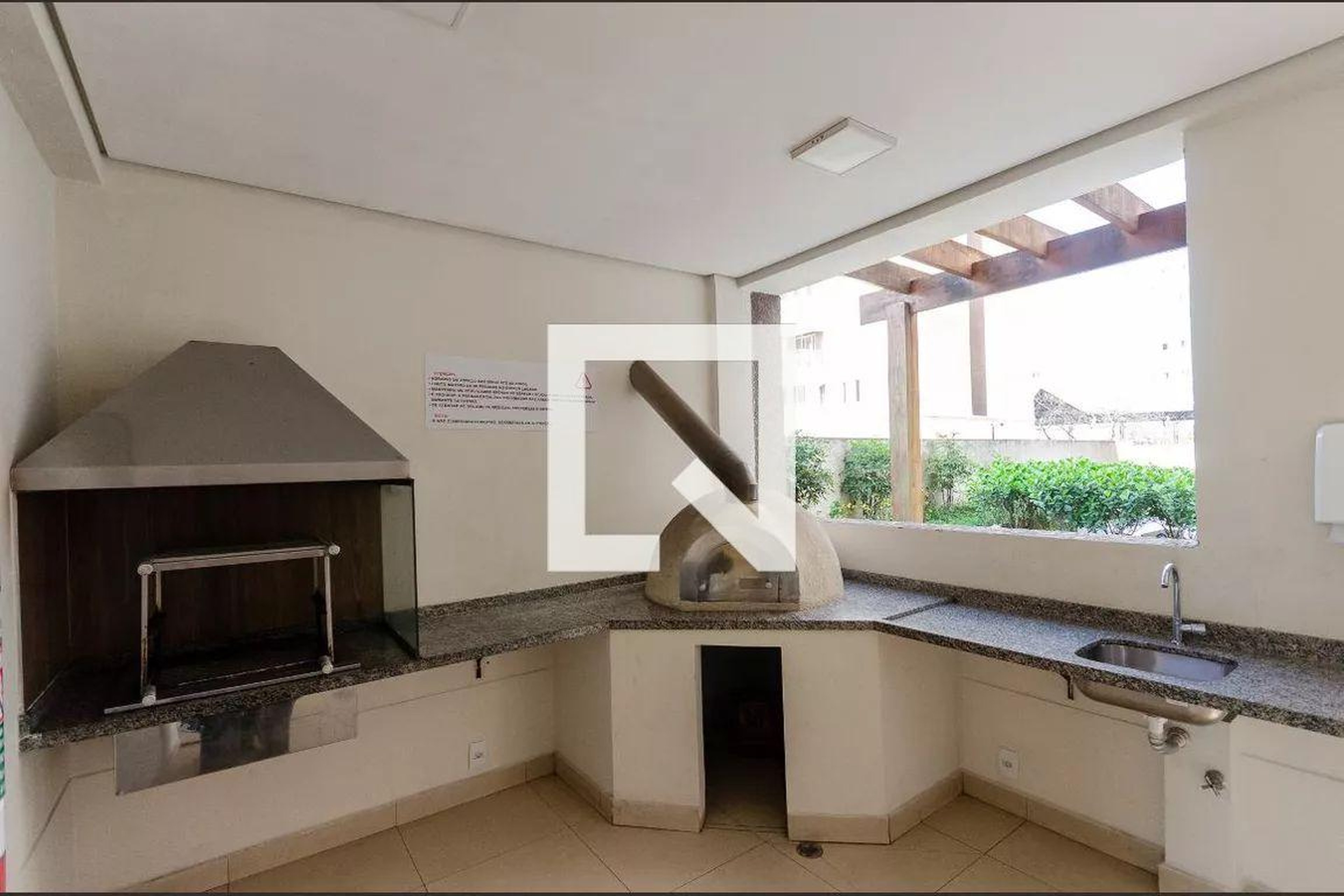 Churrasqueira - Família Freguesia