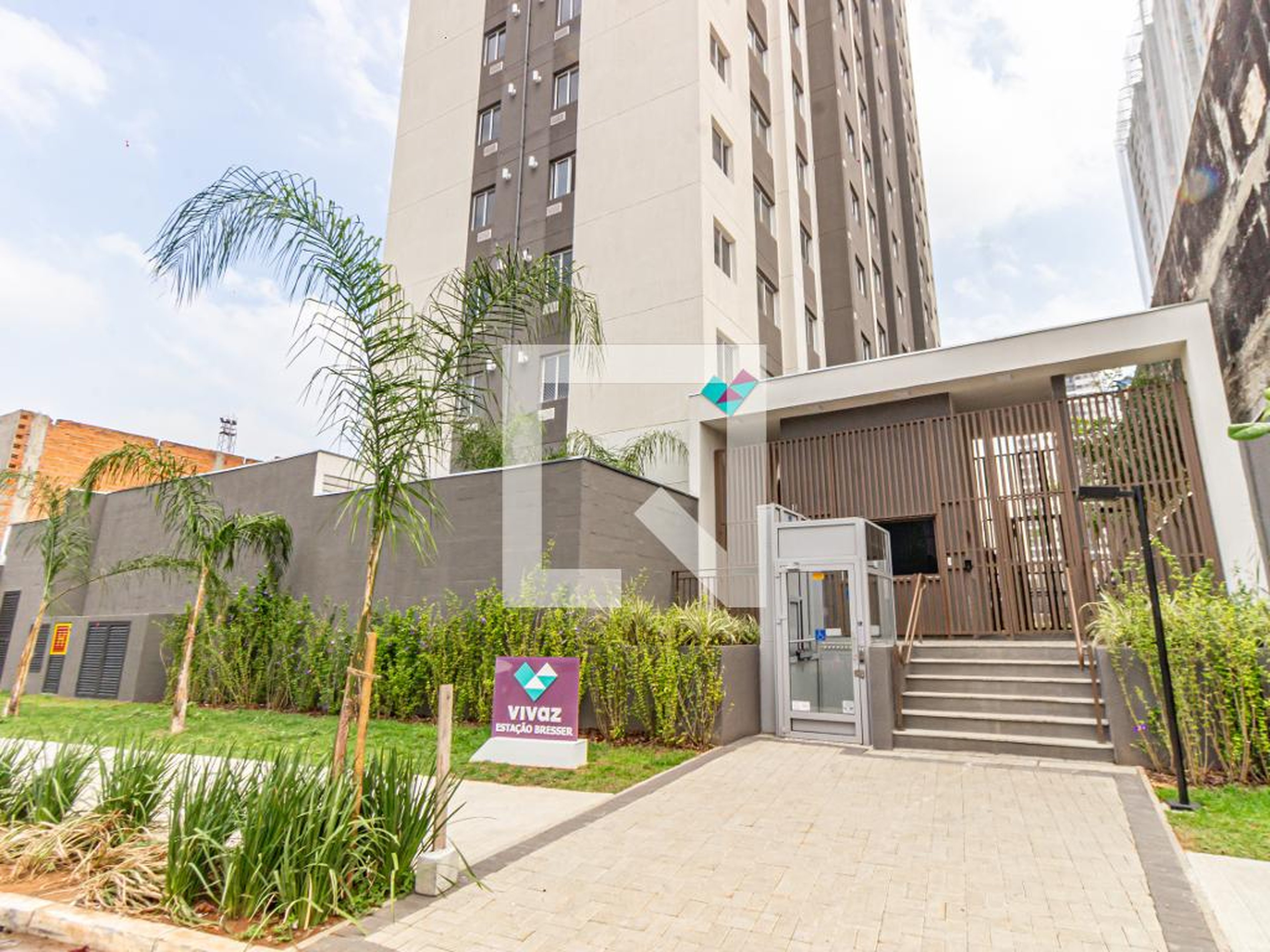 Fachada Condomínio VIVAZ Estação Bresser