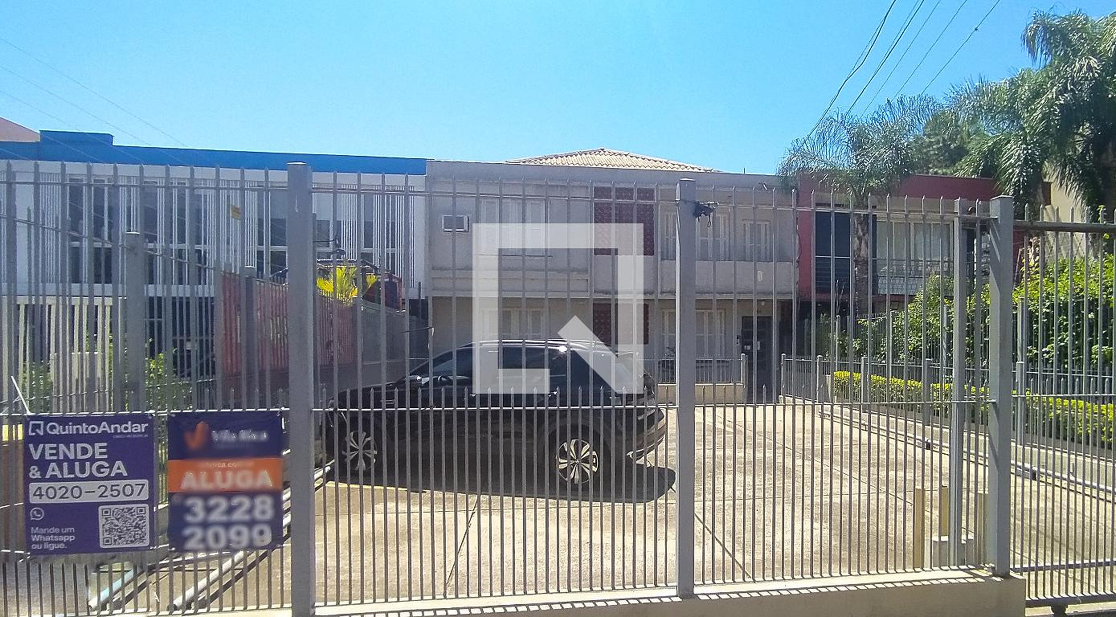 Fachada Condomínio em Rua Barbedo, 604