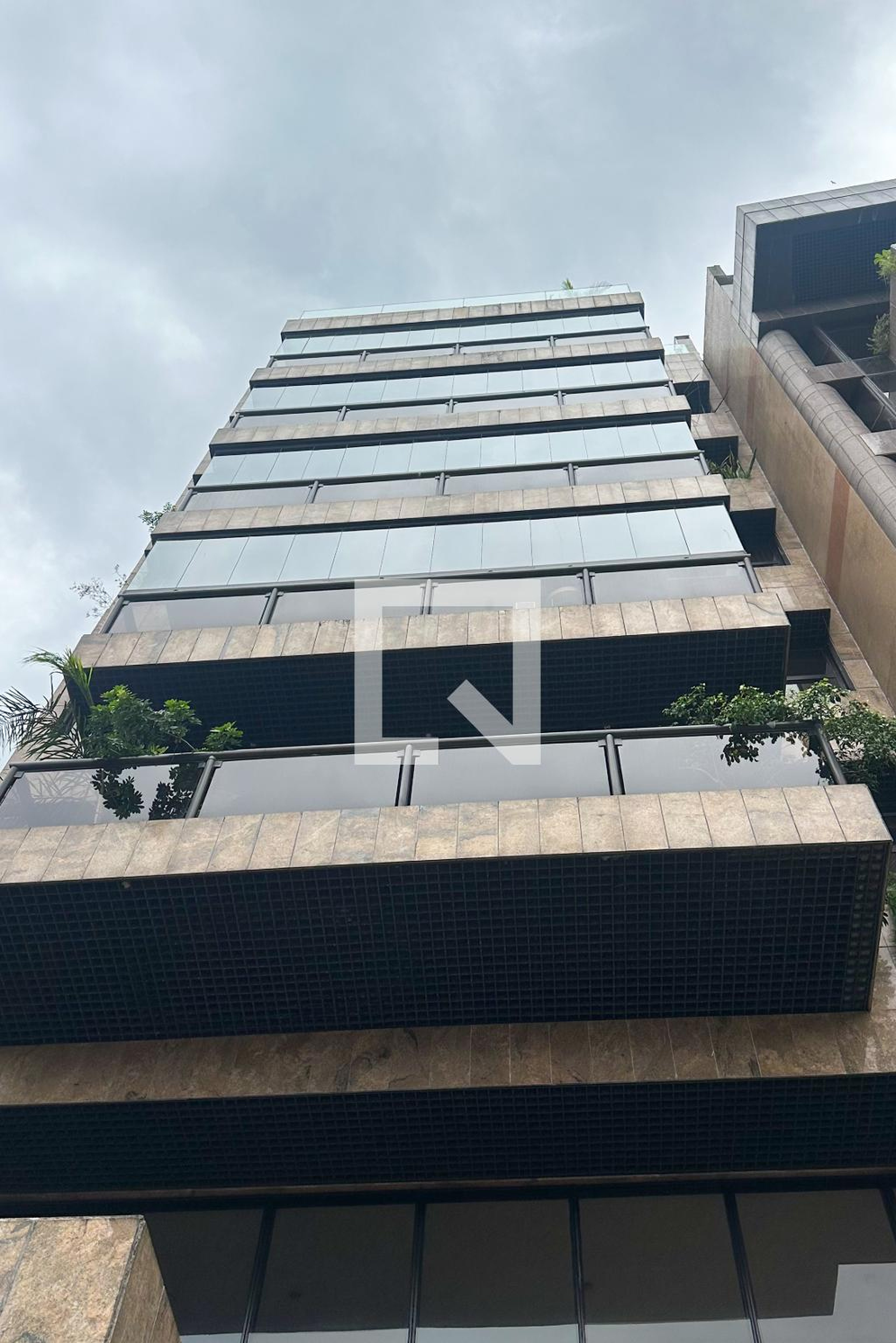 Fachada Condomínio em Avenida Borges de Medeiros, 3437