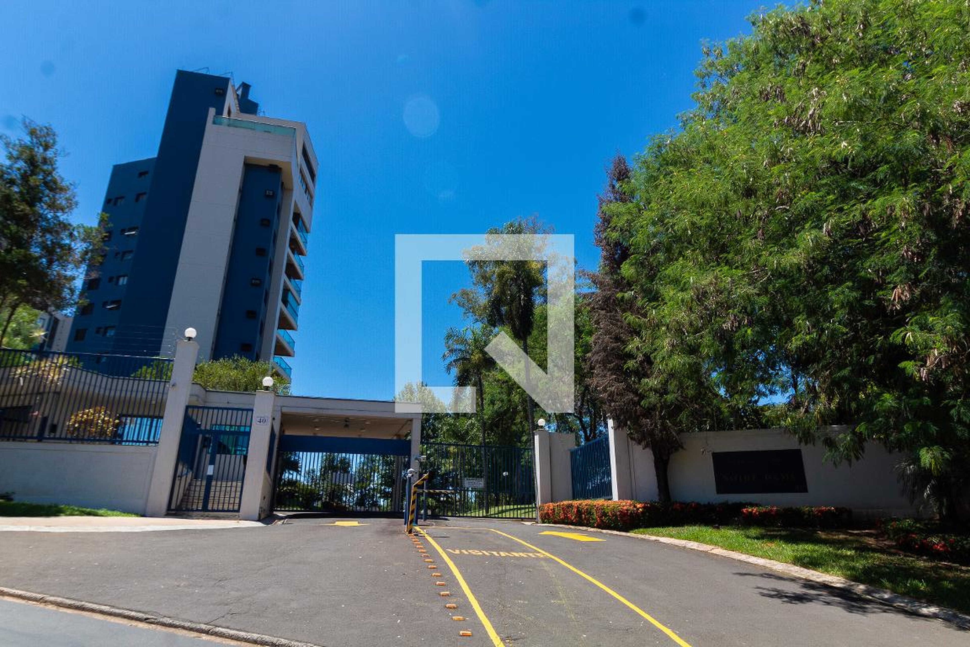 FACHADA DO CONDOMINIO Condomínio Jardins de Notre Dame