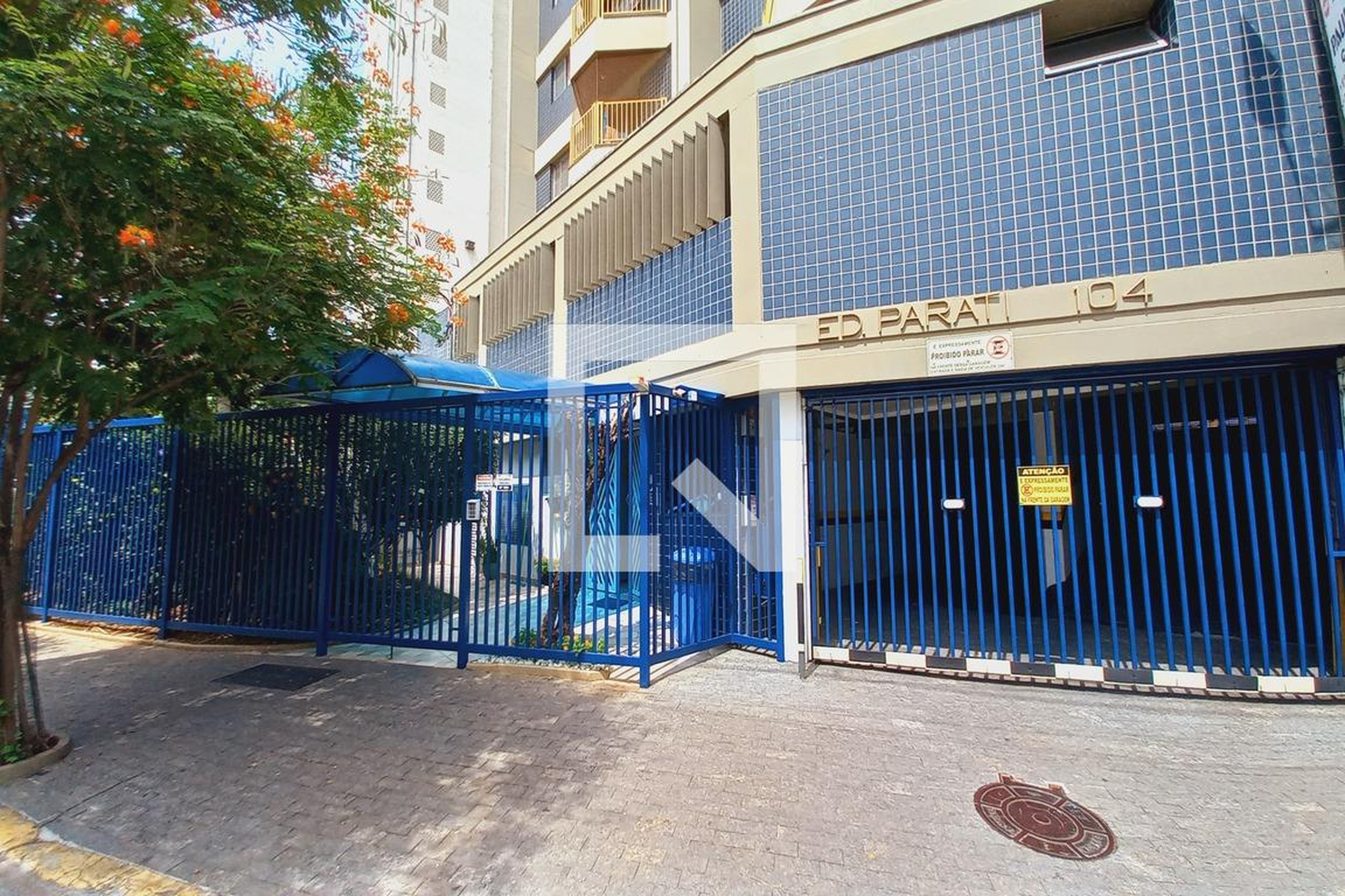 Fachada do Prédio Condomínio Parati