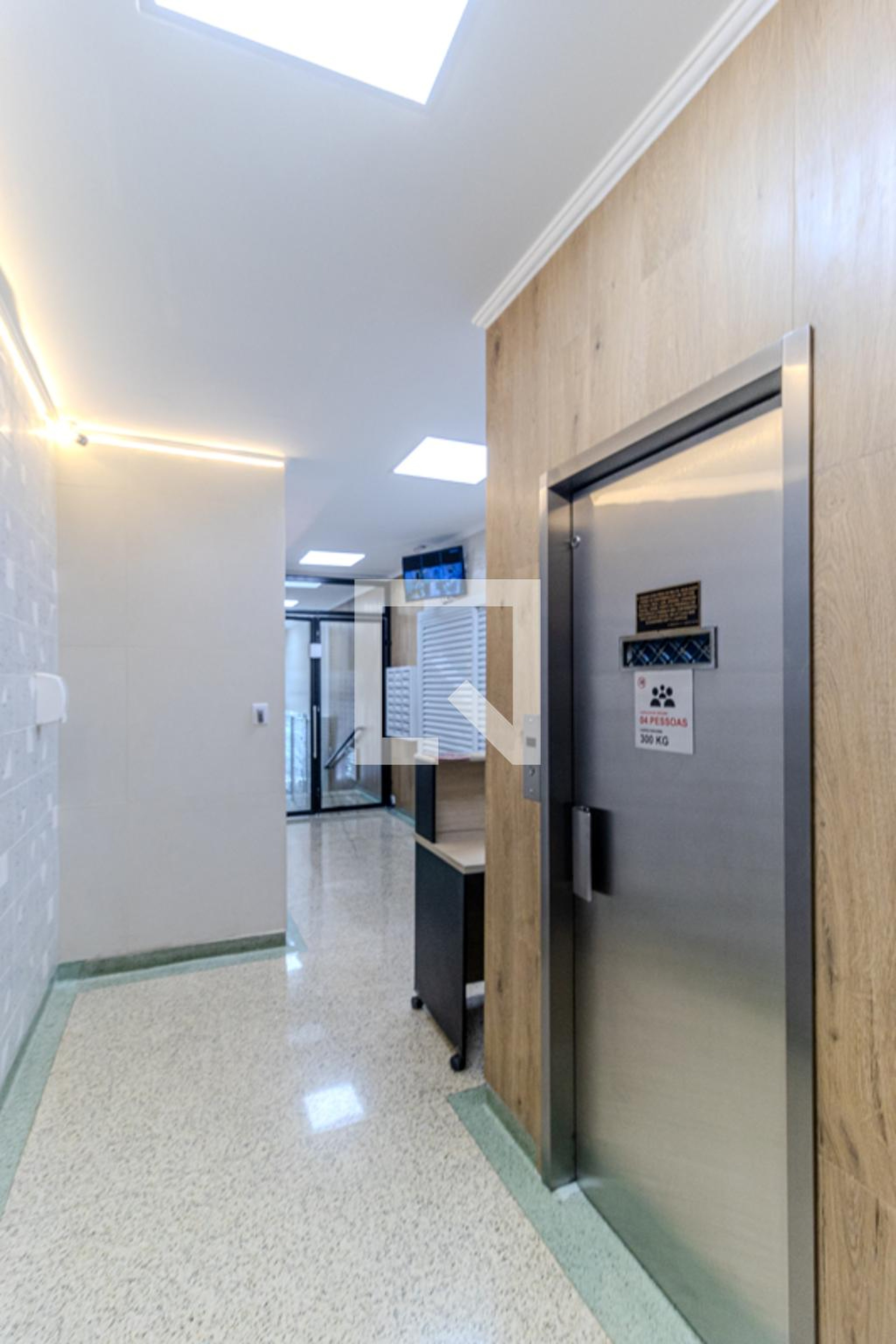 Elevador - Edifício Terra Branca