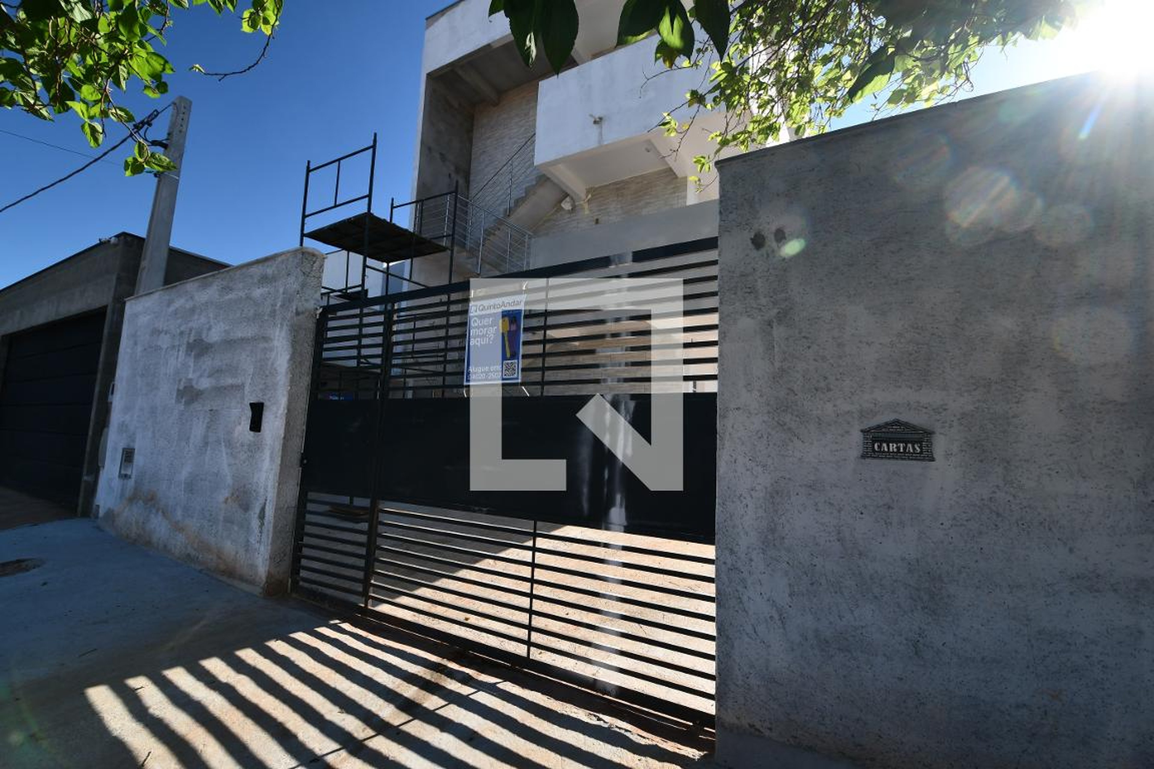 Fachada Condomínio em Rua Benedita Amaral Pinto, 139