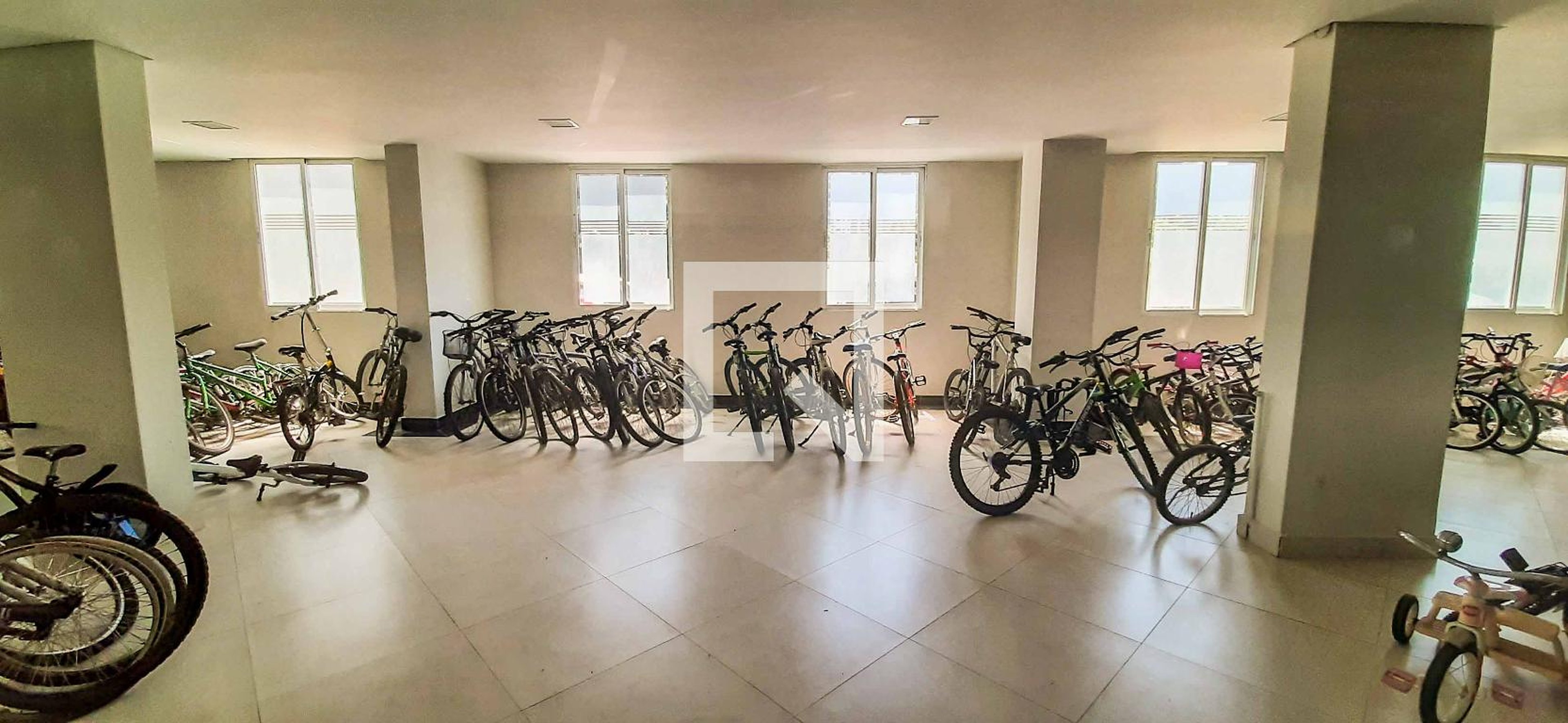 Bicicletário - Parque dos Carvalhos