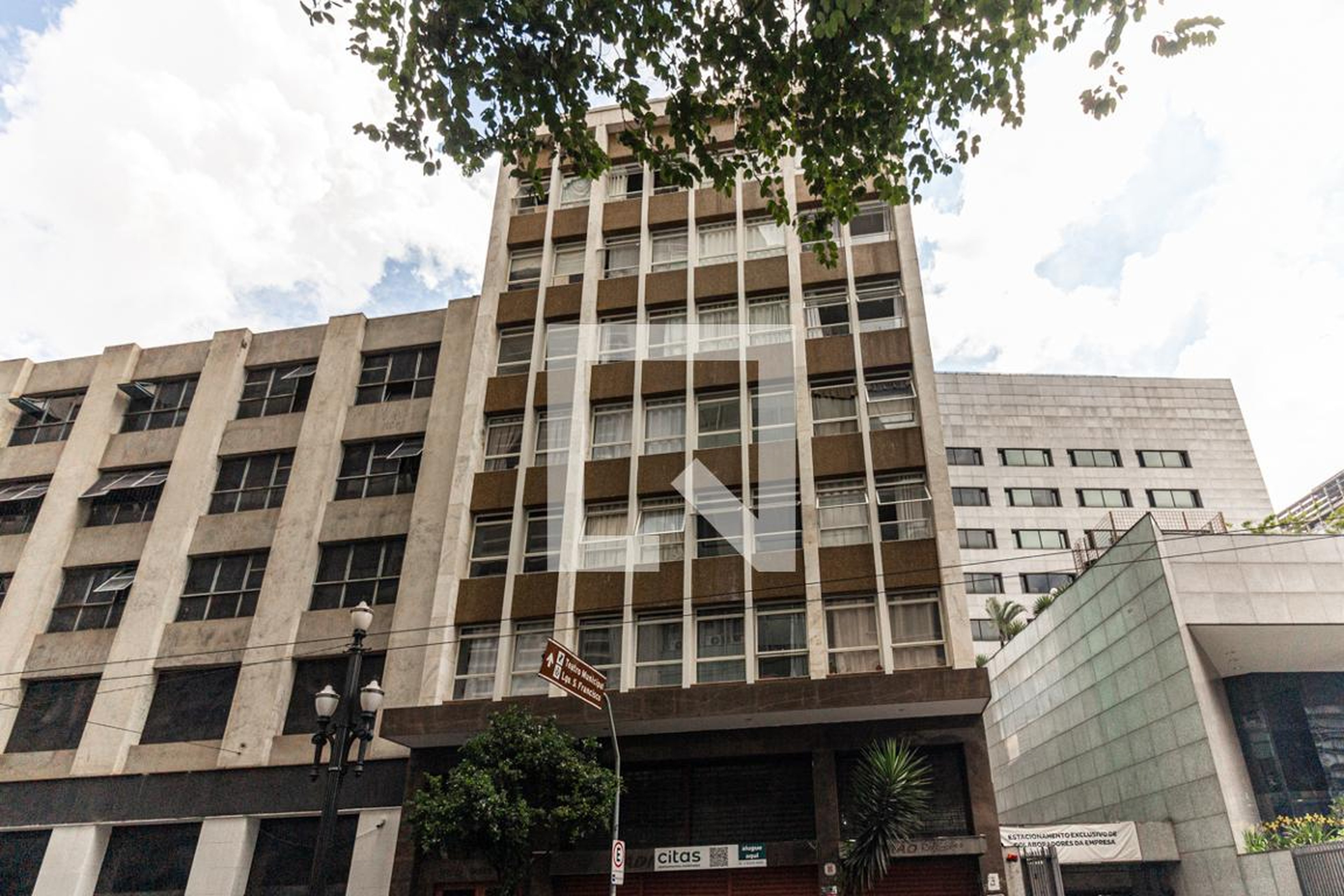 Fachada Condomínio em Rua Líbero Badaró, 614