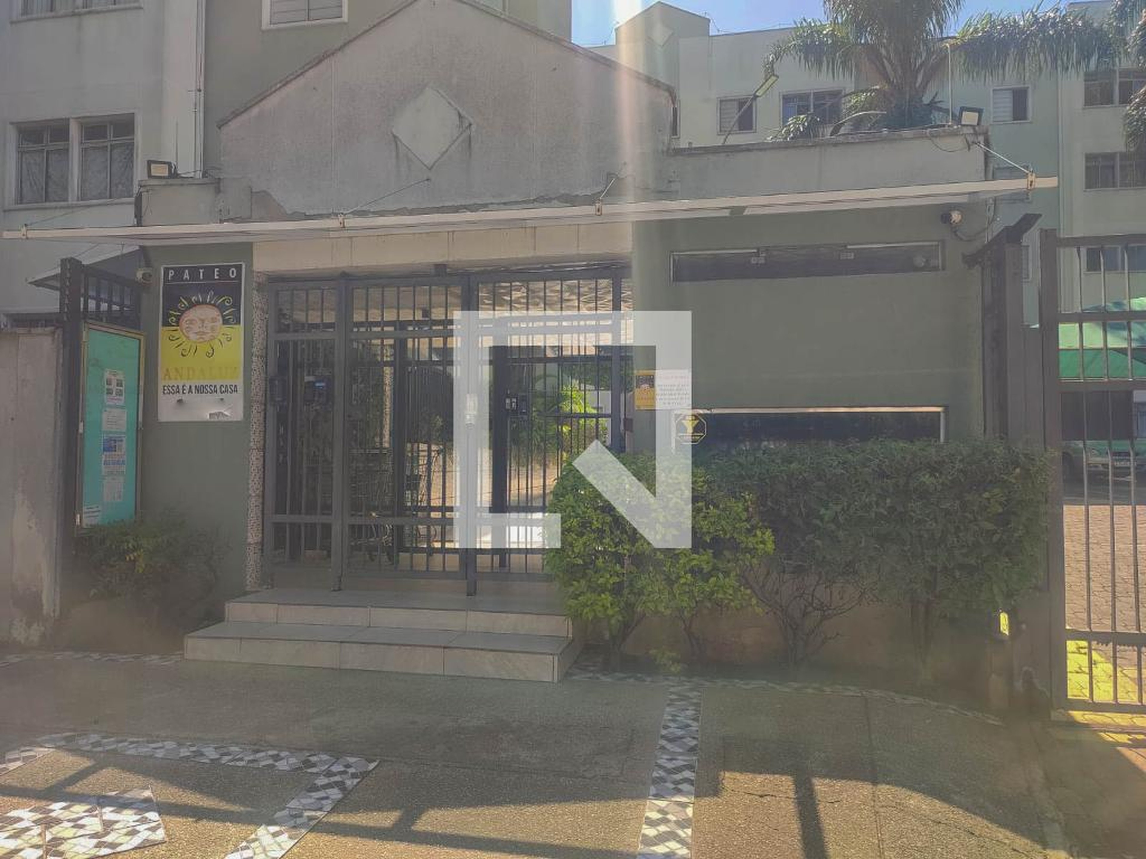 Fachada do Condomínio Condomínio Andaluz