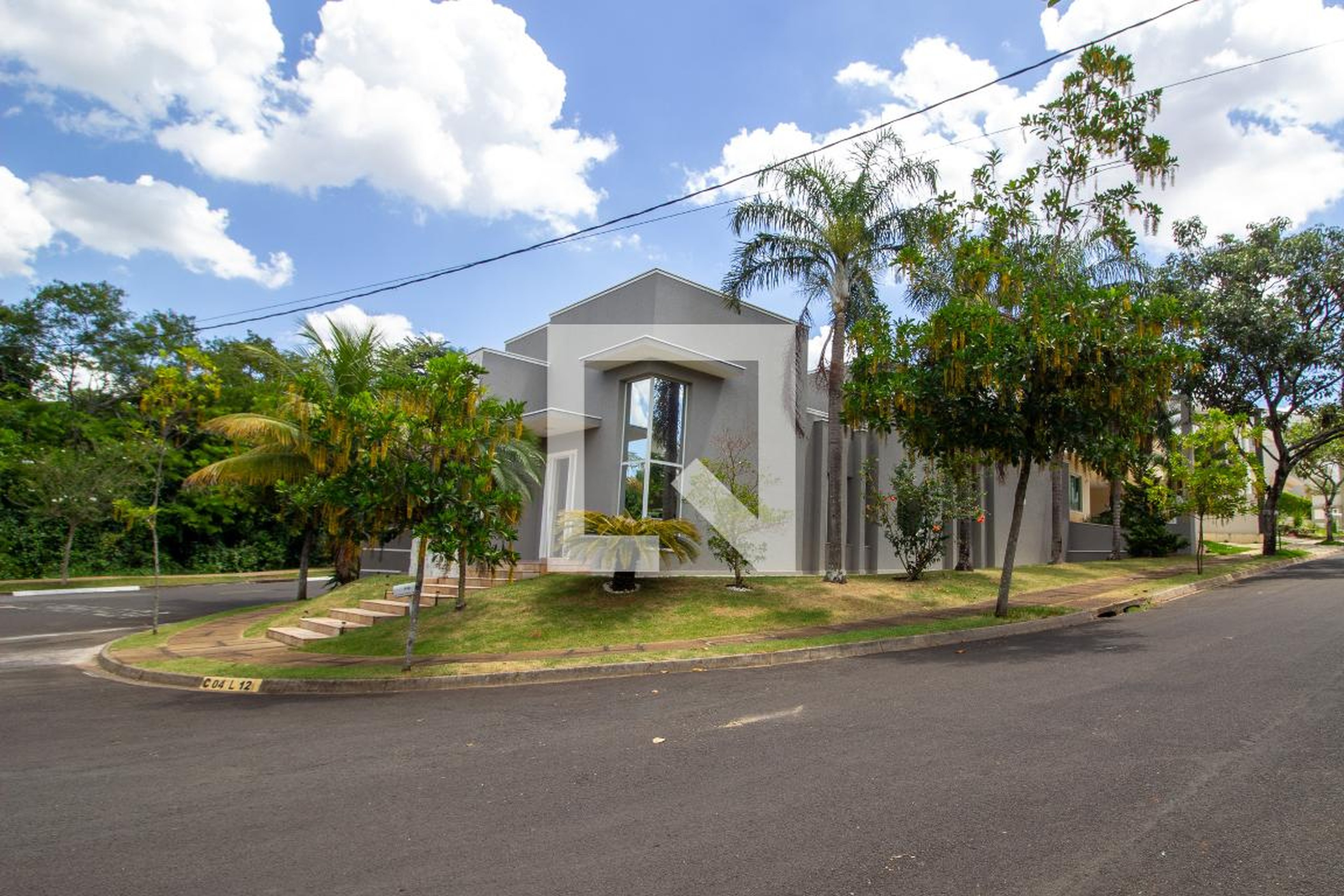 Fachada Condomínio em Rua Caíque Chagas de Assis, 12