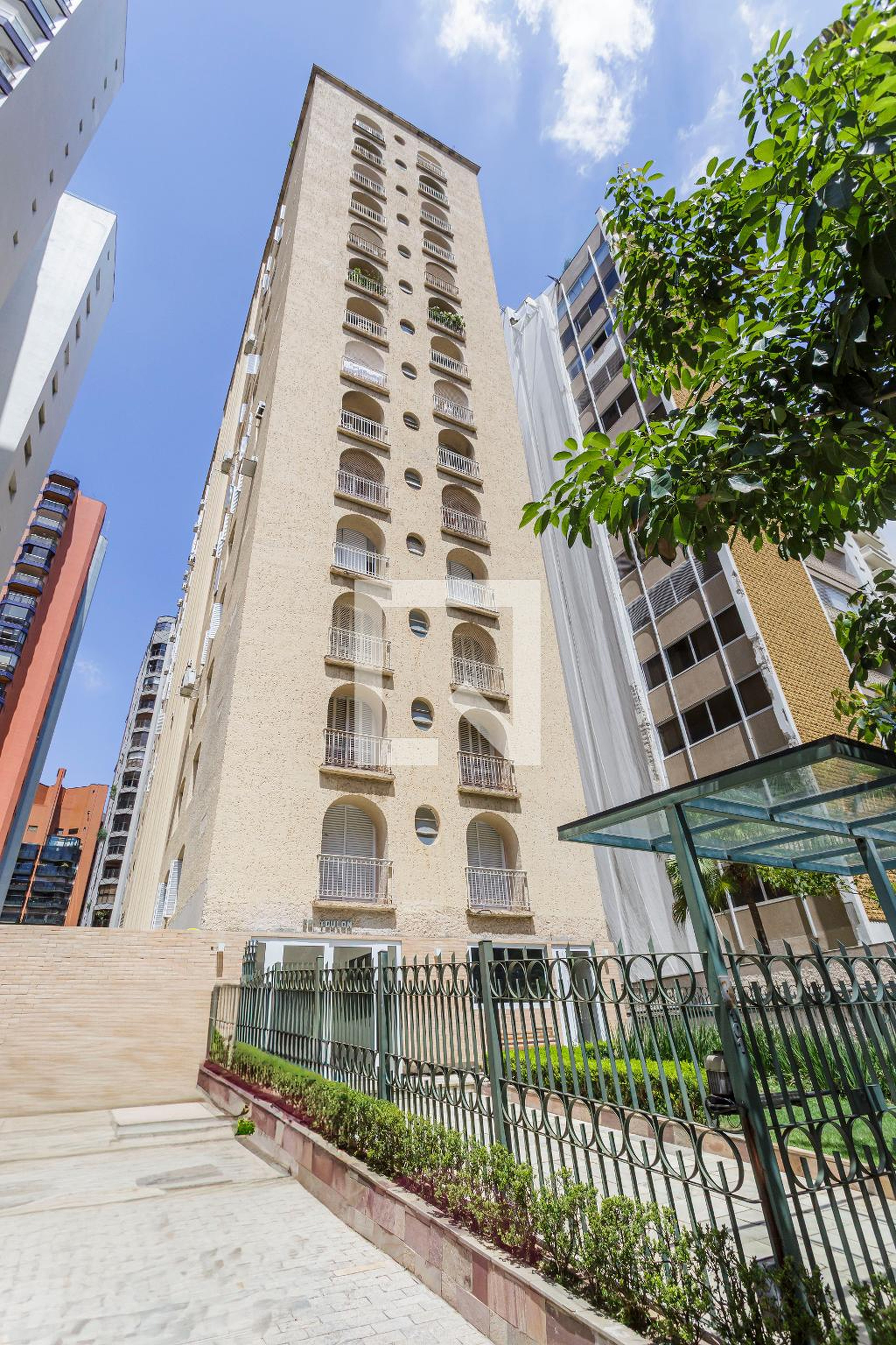 Fachada Edifício Toulon