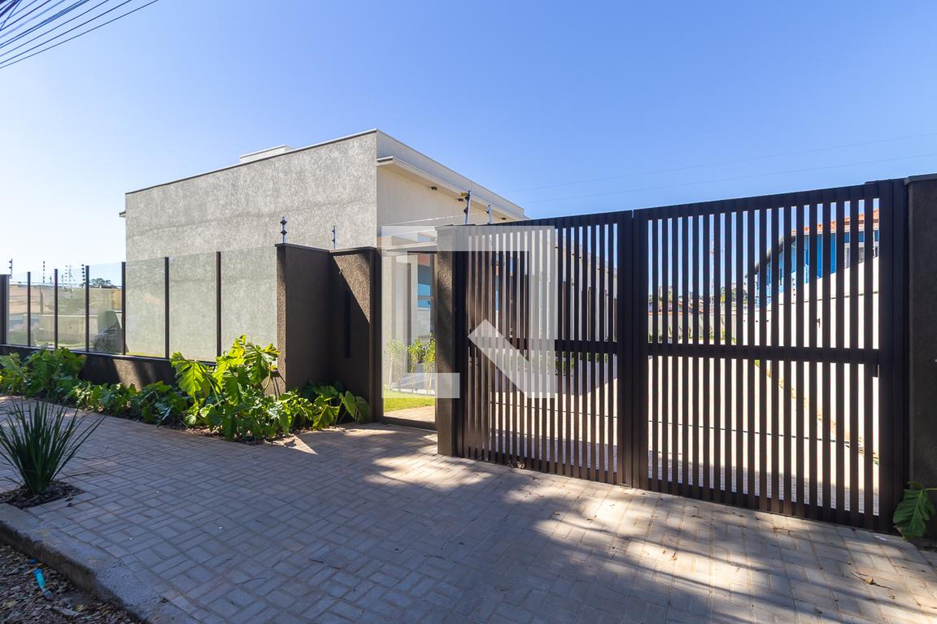 Fachada Condomínio em Rua Walter Schimidt, 68