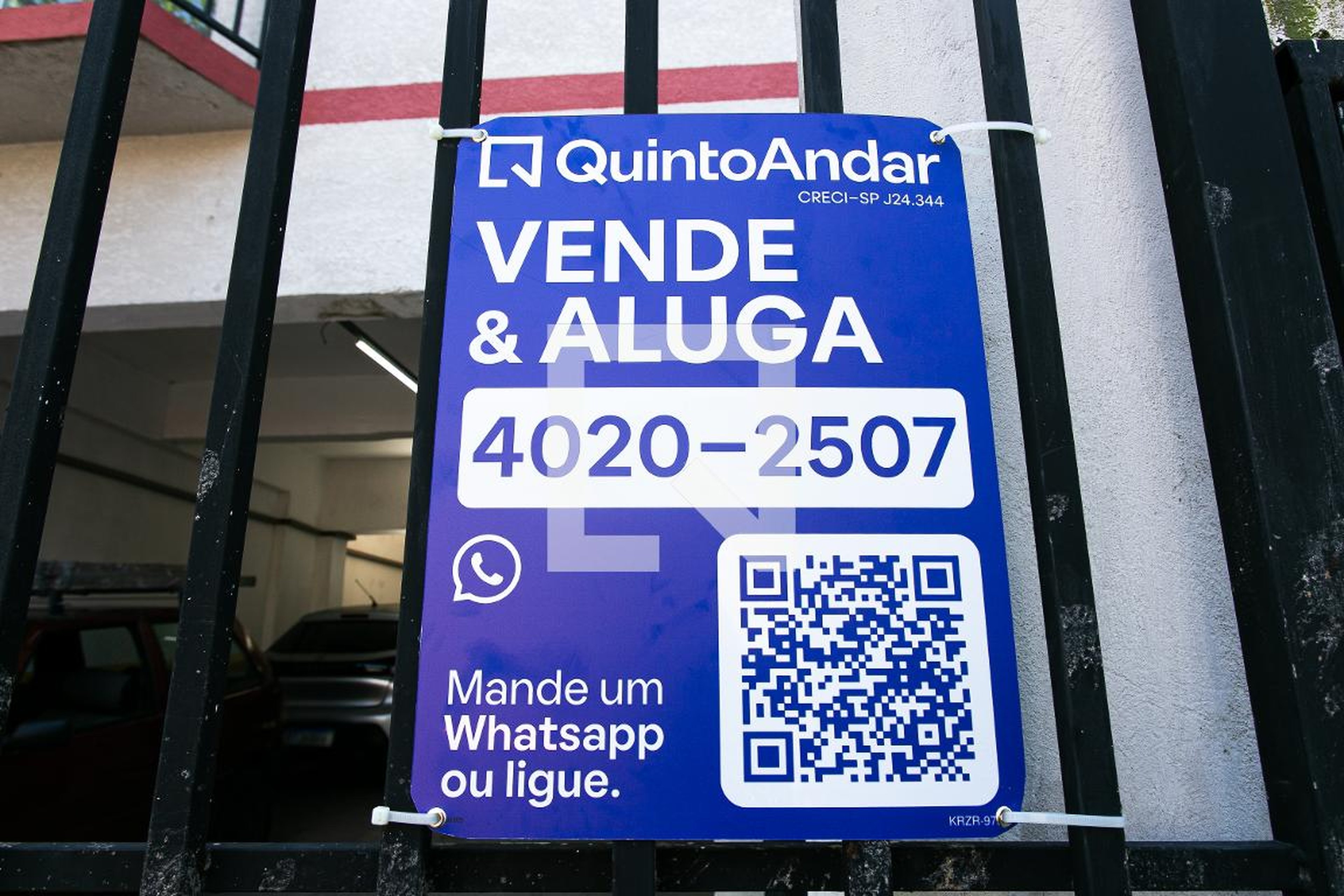 Fachada Condomínio em Rua Altair Lima, 13