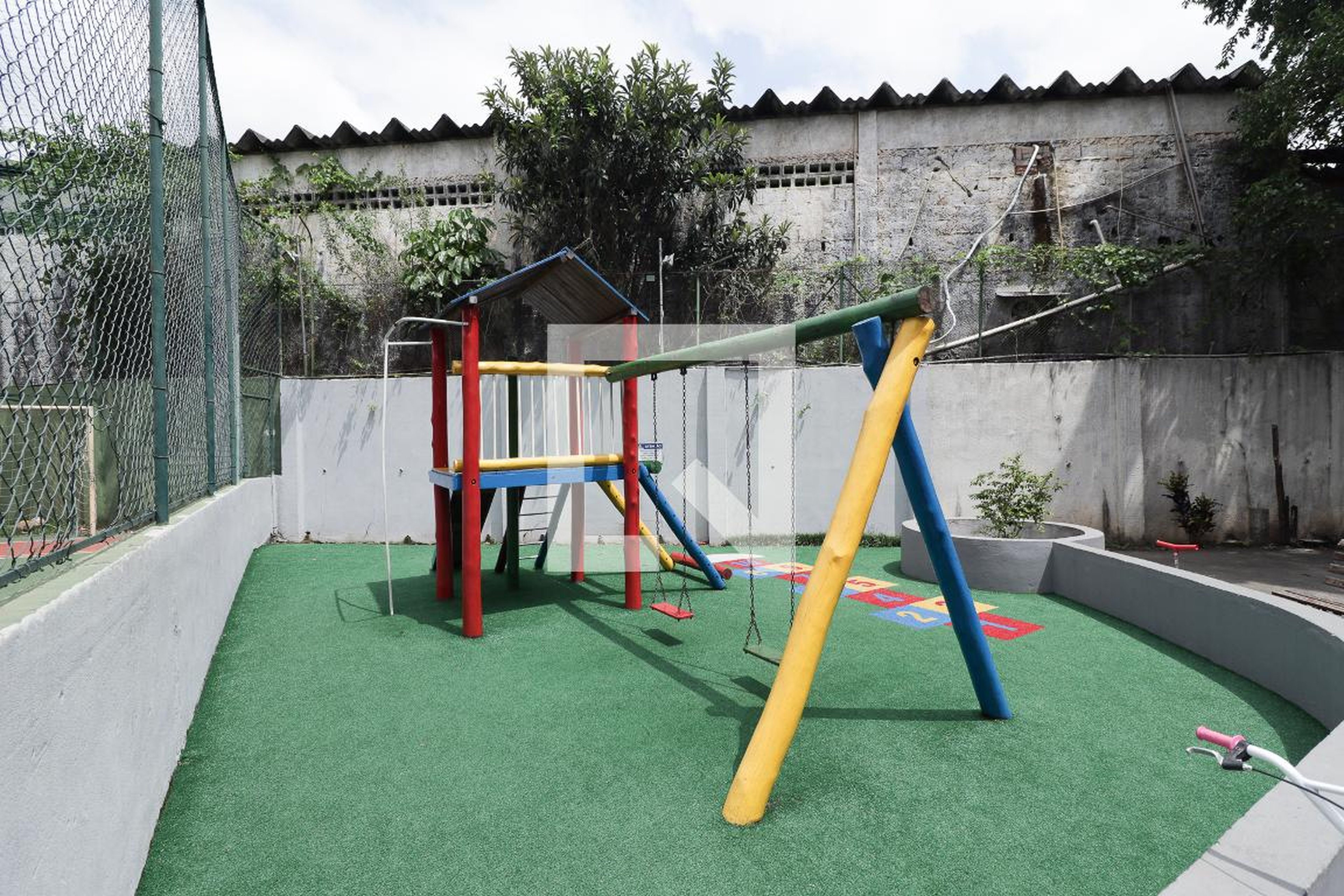 Playground - Maria Angélica