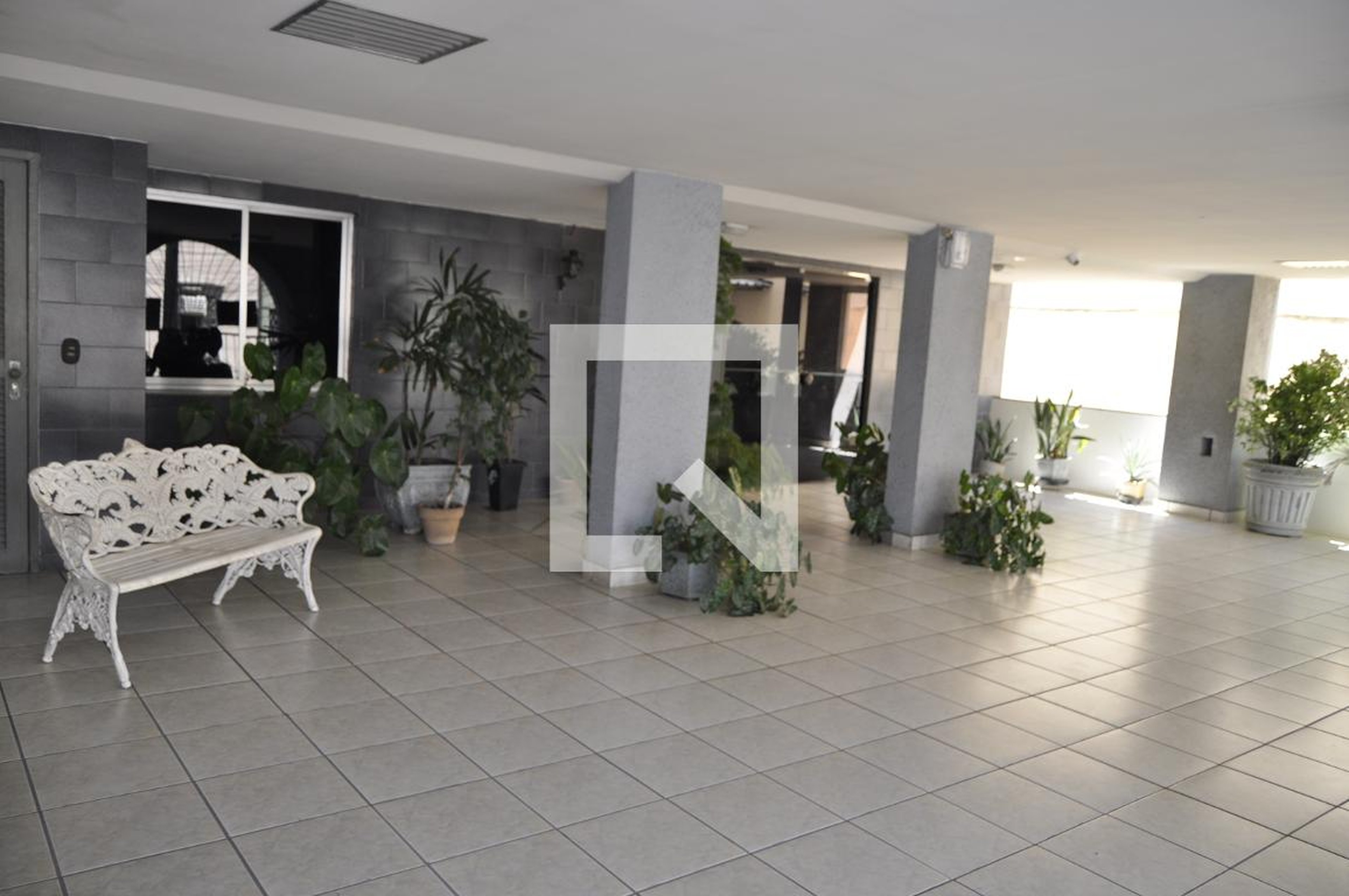 Área comum - Sedifício S Avignon e Nimes