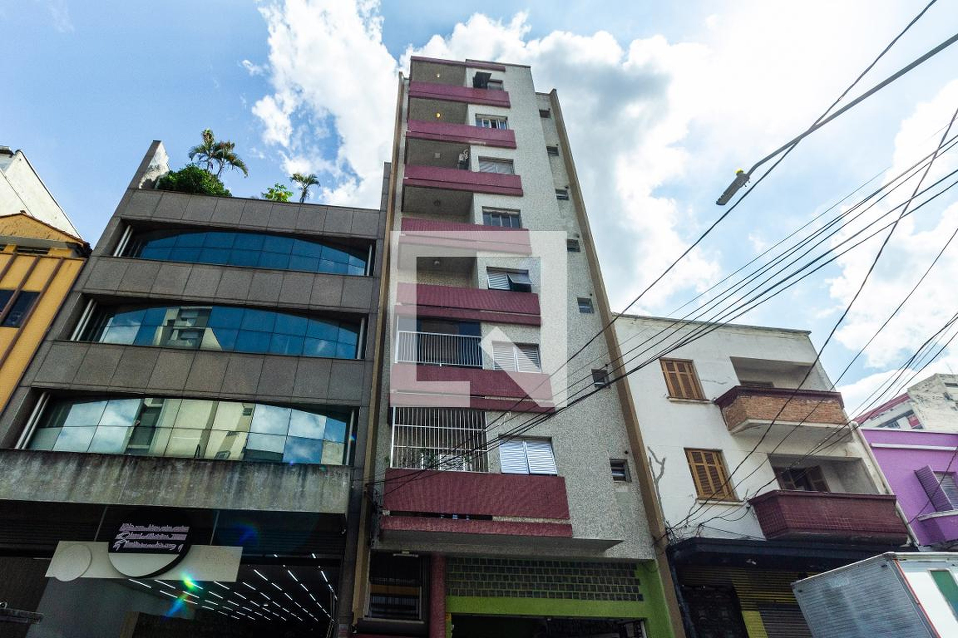 Fachada Condomínio em Rua da Graça, 422