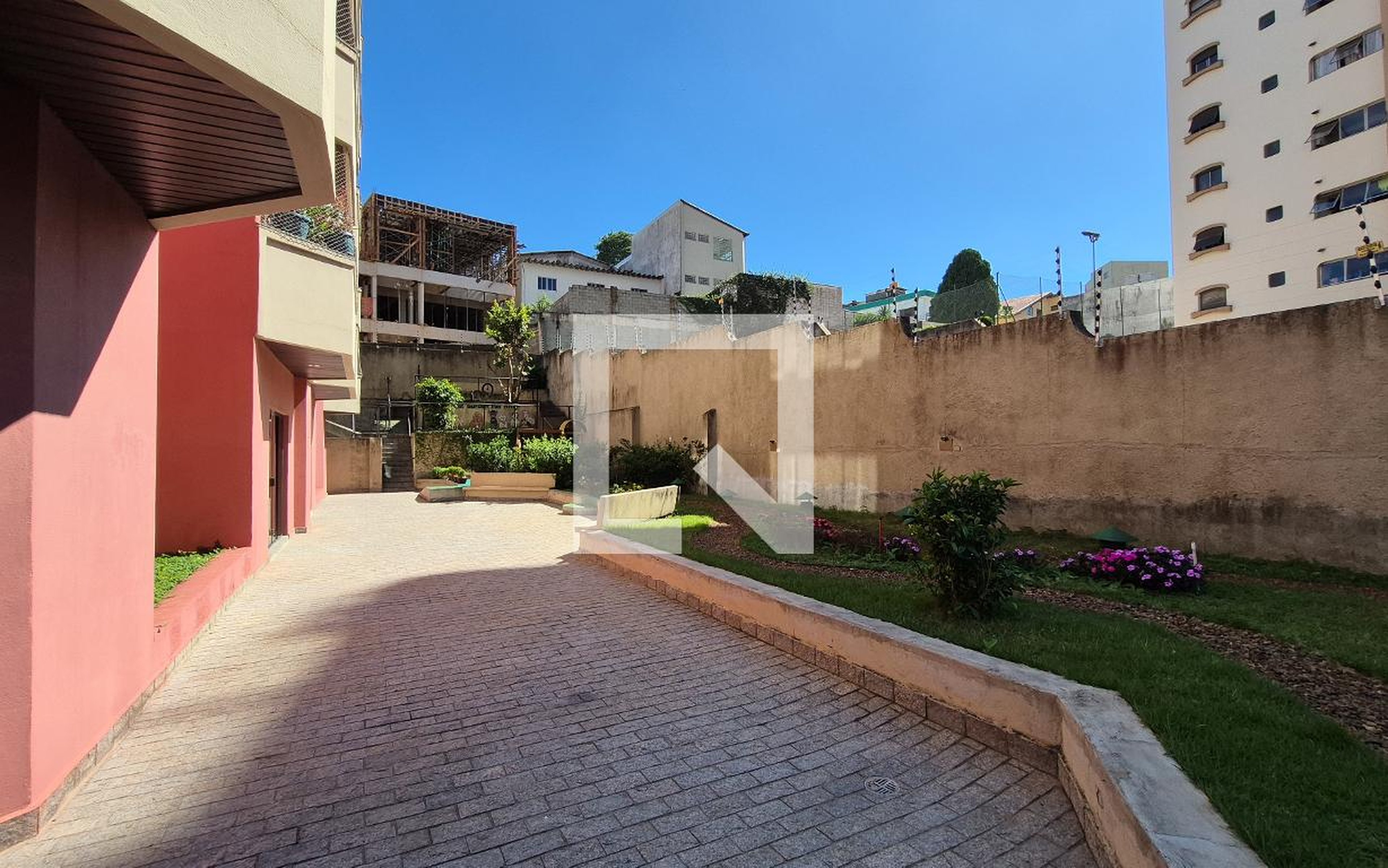 Área externa - Fall River