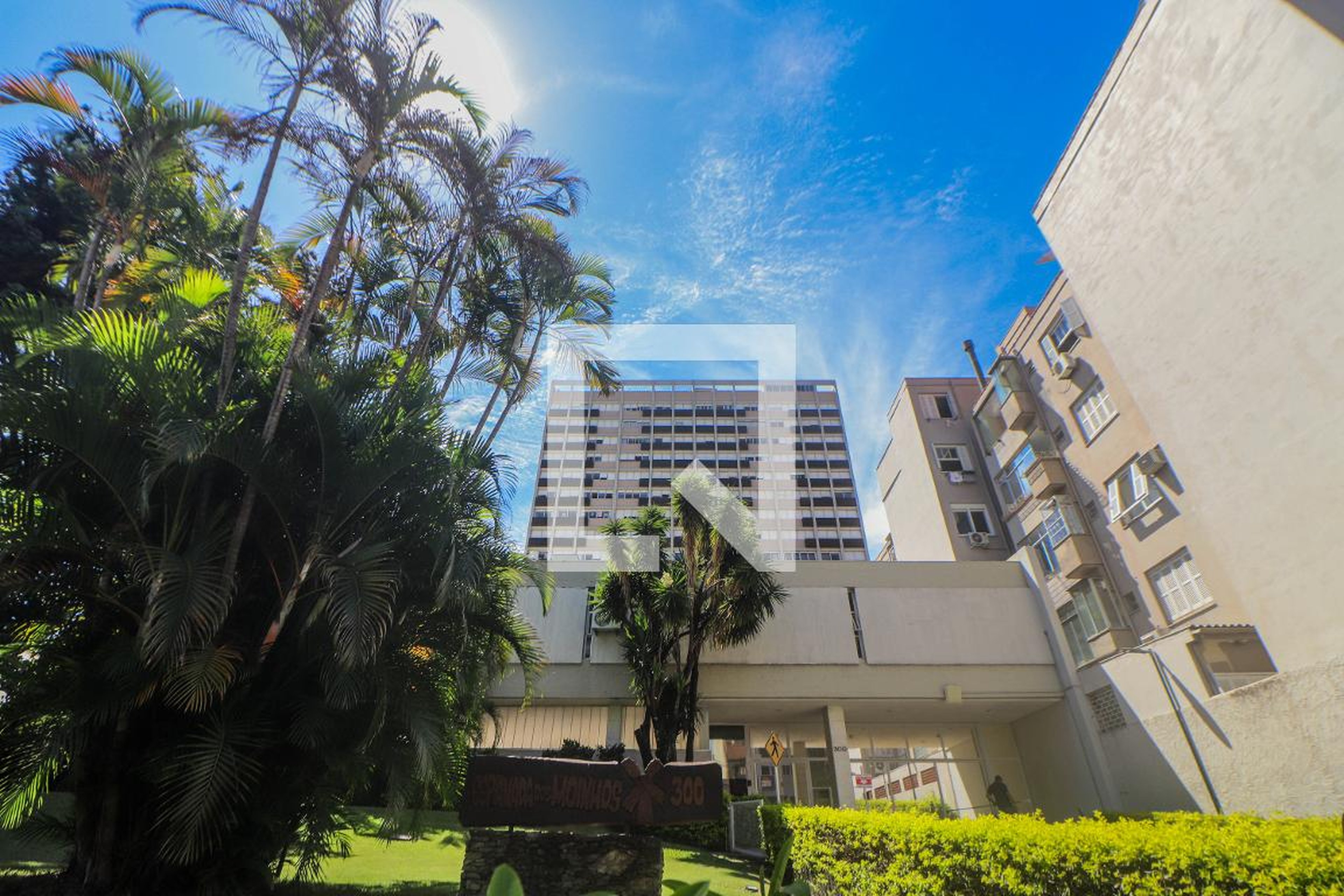 Fachada Edifício Esplanada dos Moinhos