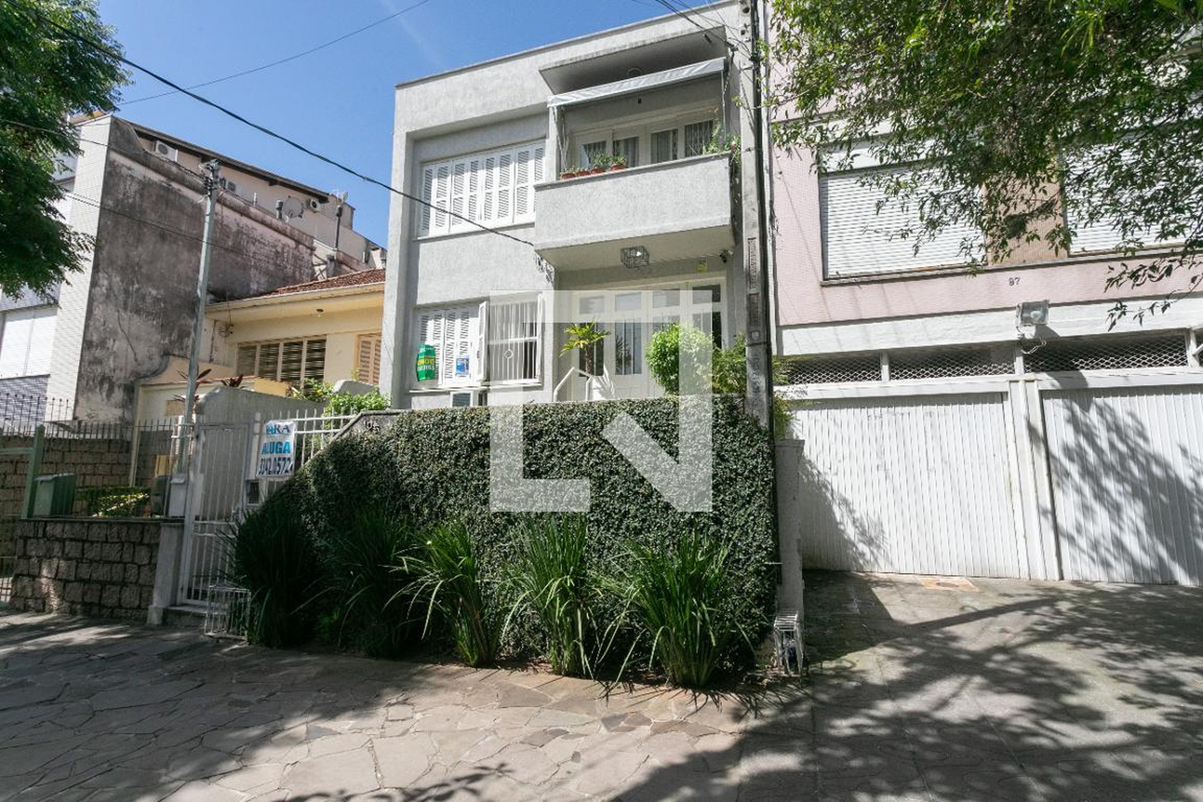 Fachada do Prédio Condomínio em Rua Amélia Téles, 105