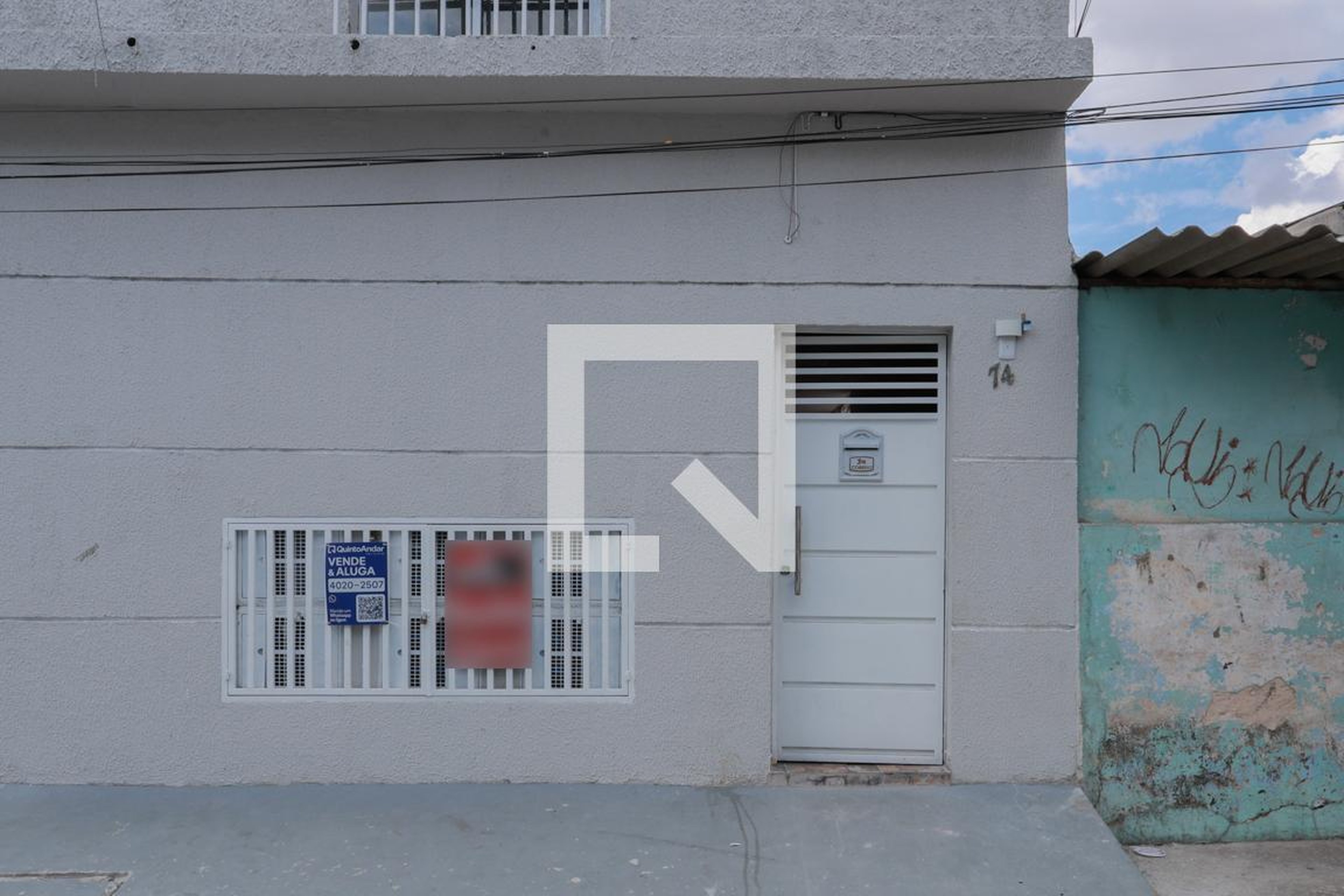 Fachada Condomínio em Rua Urbano Lopes, 74