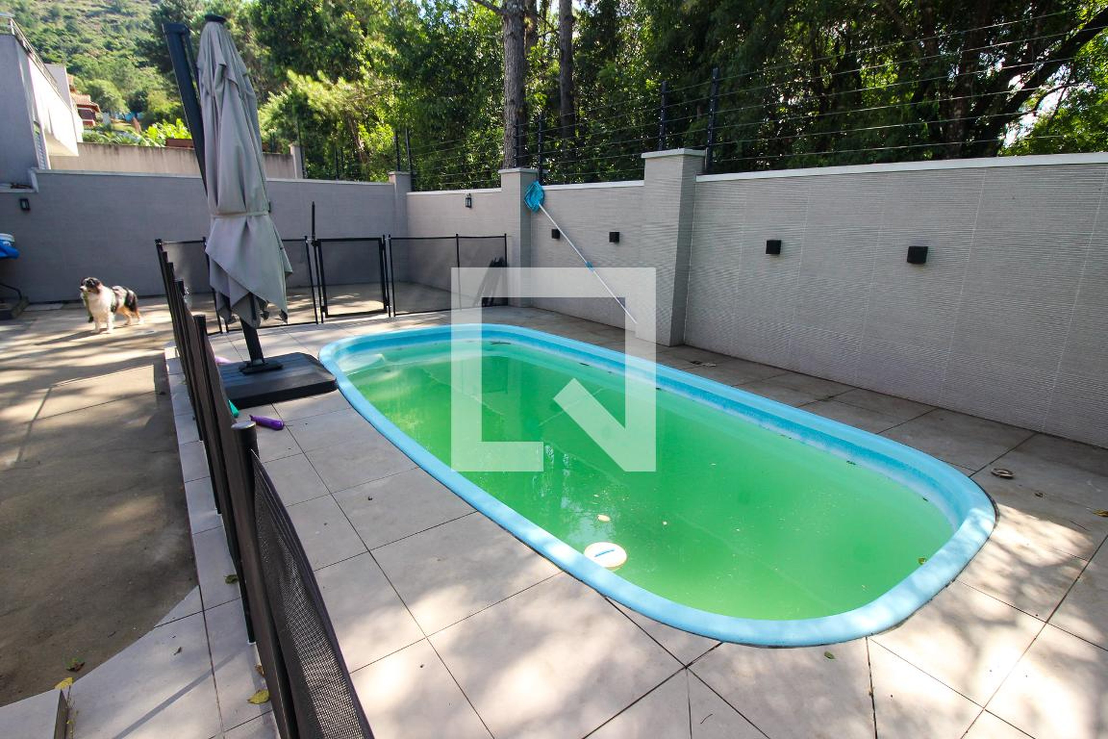 Piscina - Ipanema Mountain Ville