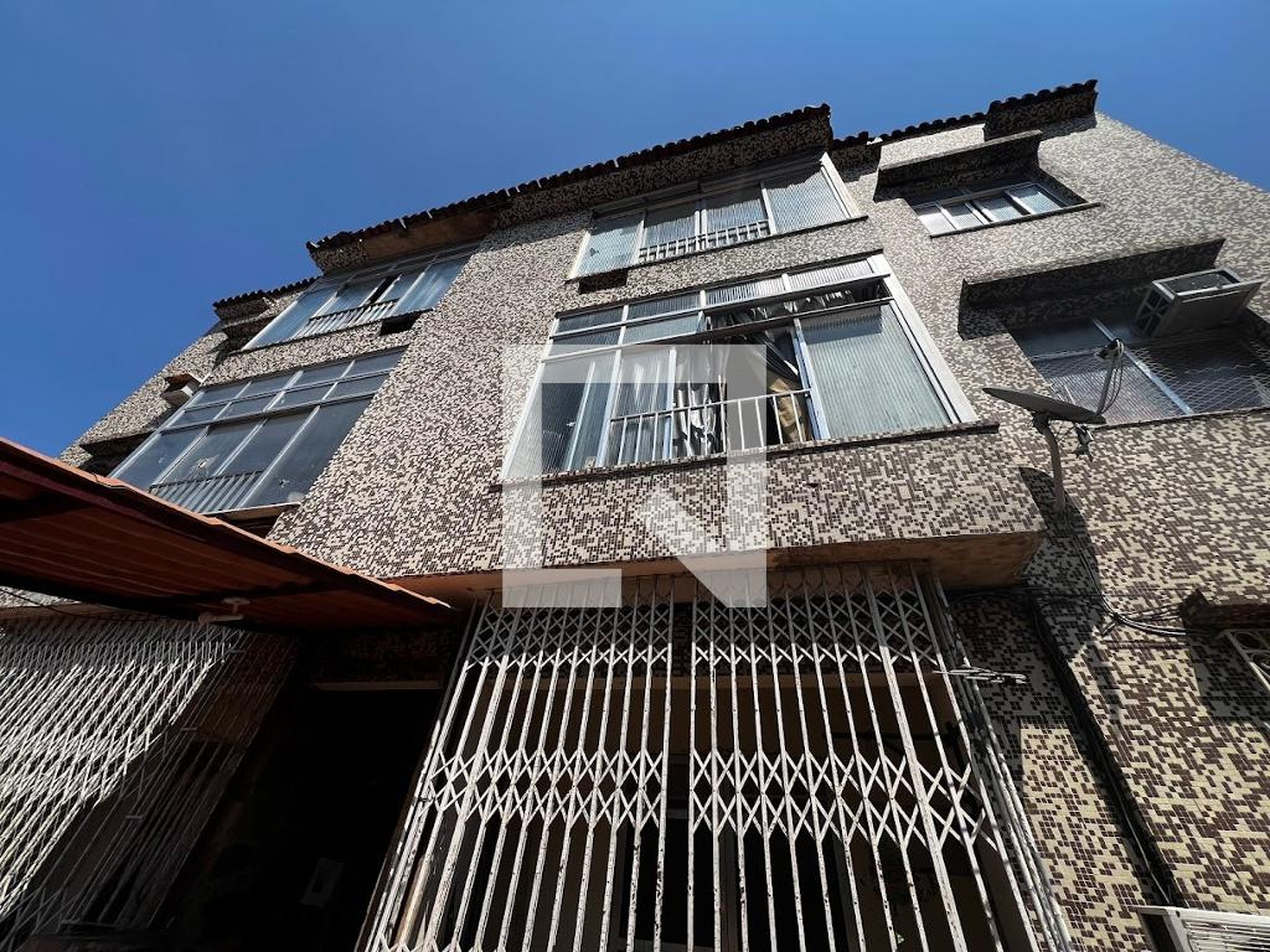 Fachada Condomínio em Rua Senador Nabuco, 251