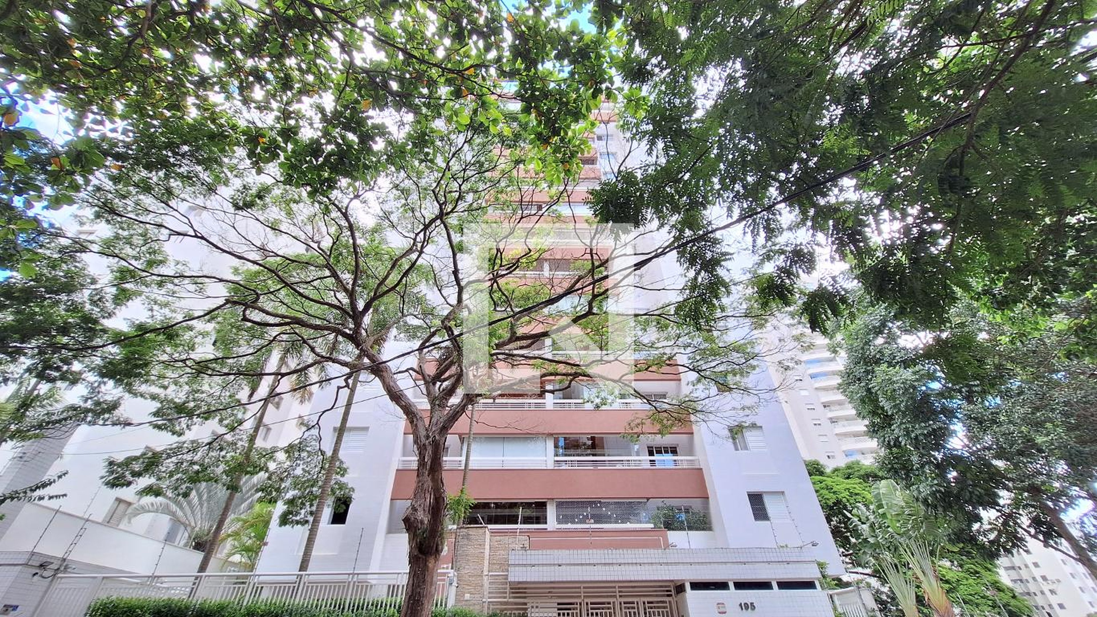 Fachada Condomínio Planalto da Lapa