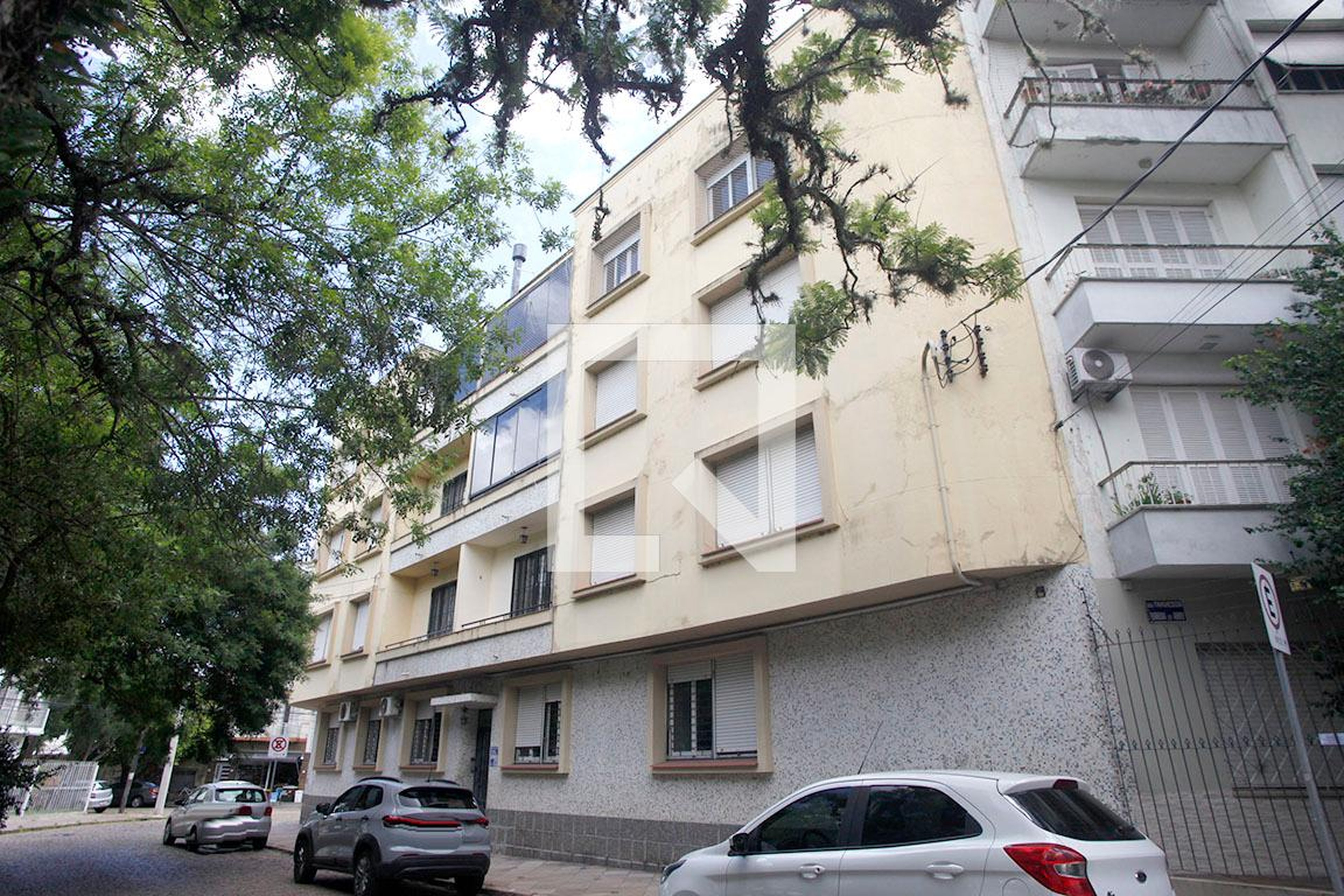 Fachada Condomínio em Praça Doutor Júlio de Aragão Bozano, 28