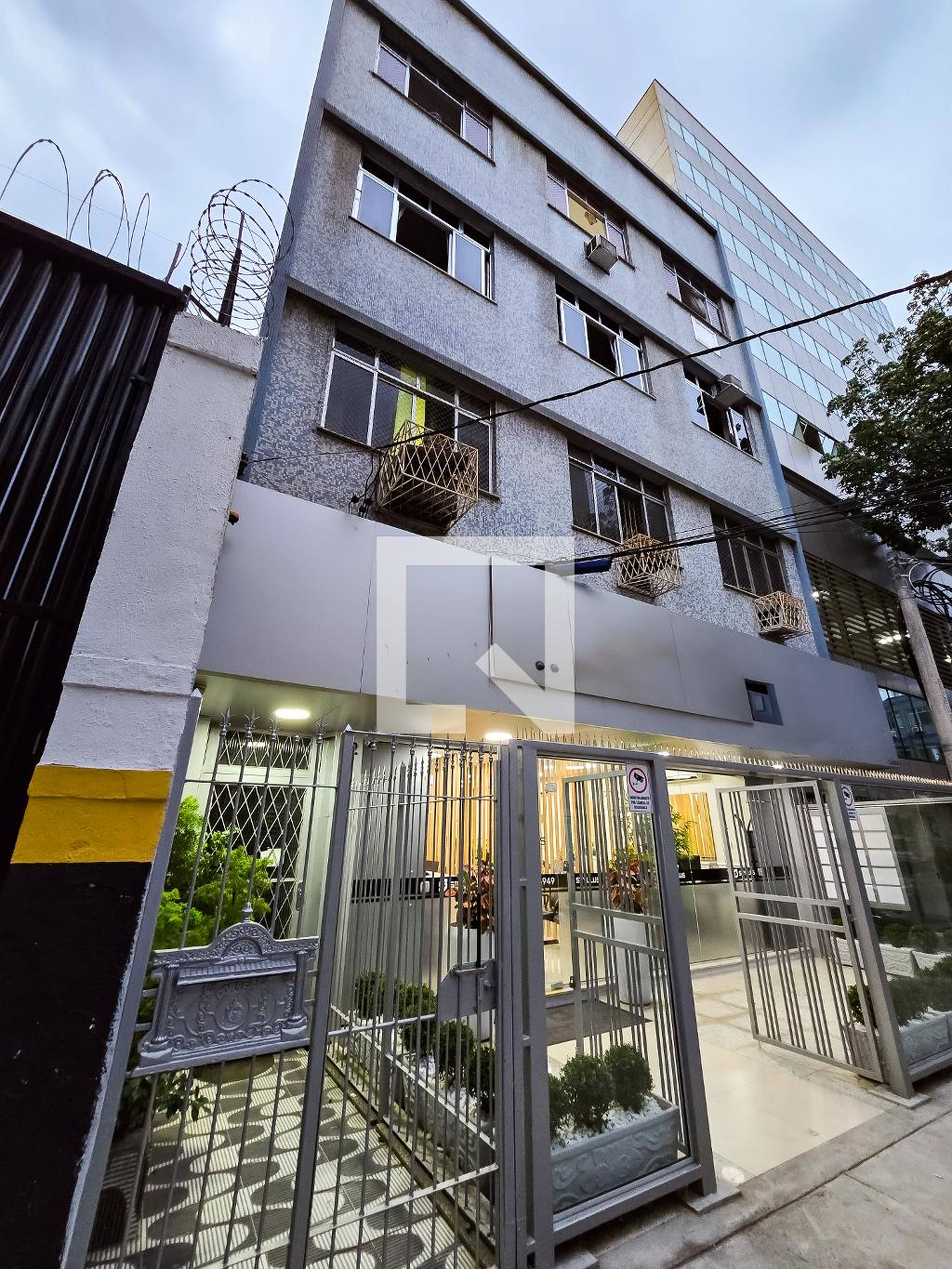 Fachada Condomínio Grauben Barbosa, 12