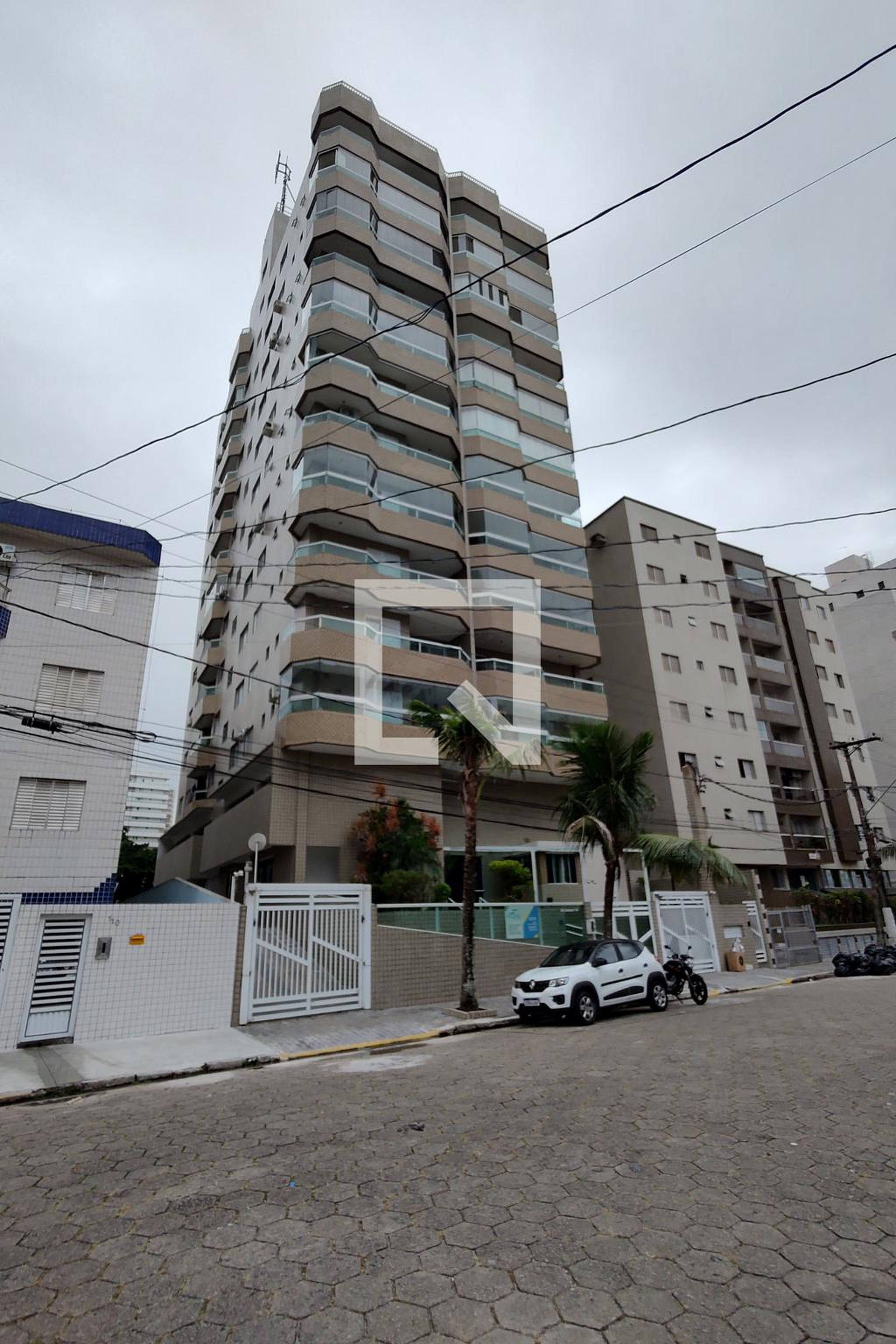 Fachada do Prédio Condomínio Camboriu