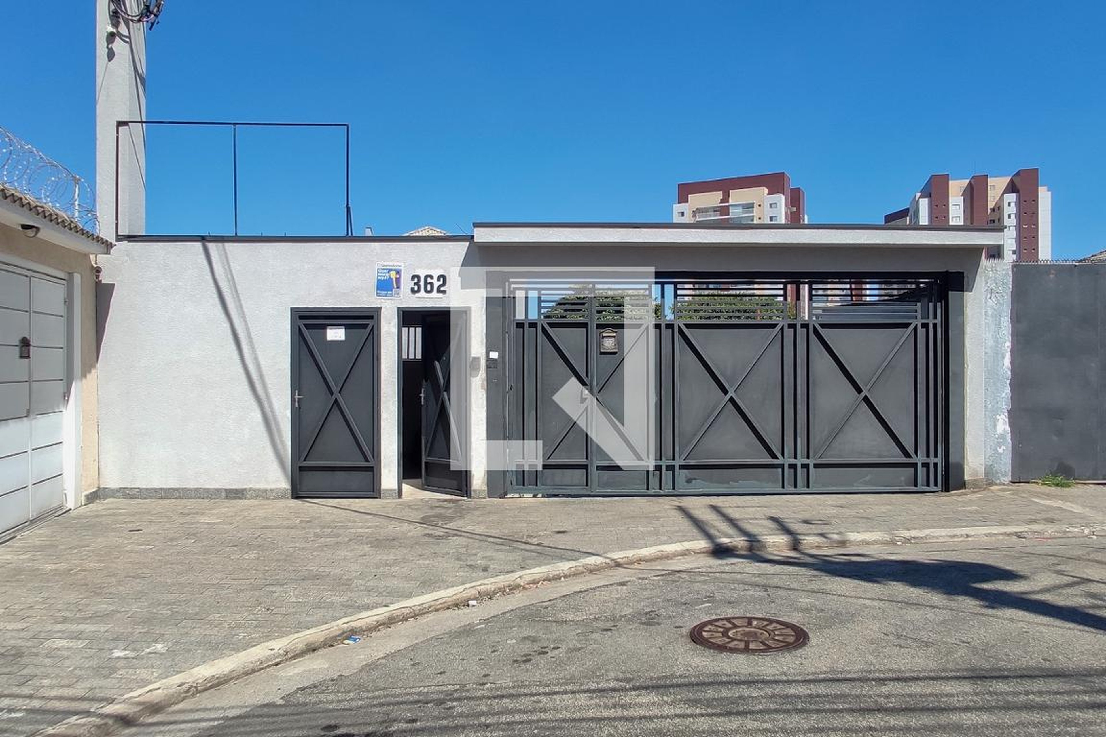 Fachada Condomínio em Rua Zulmira, 362