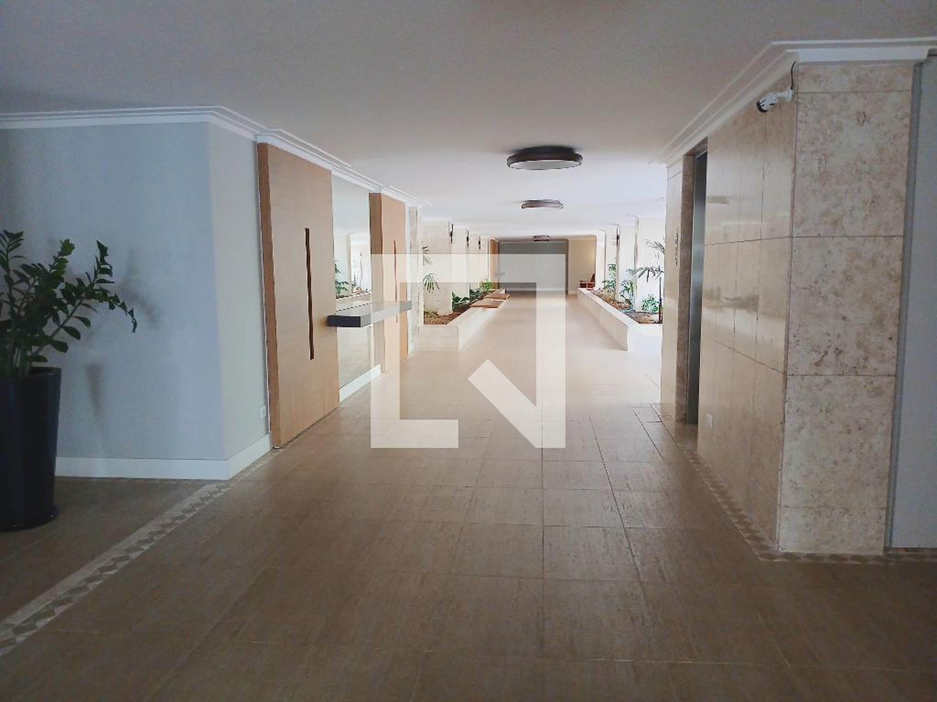 Hall - RUA Doutor Albuquerque Lins, 818