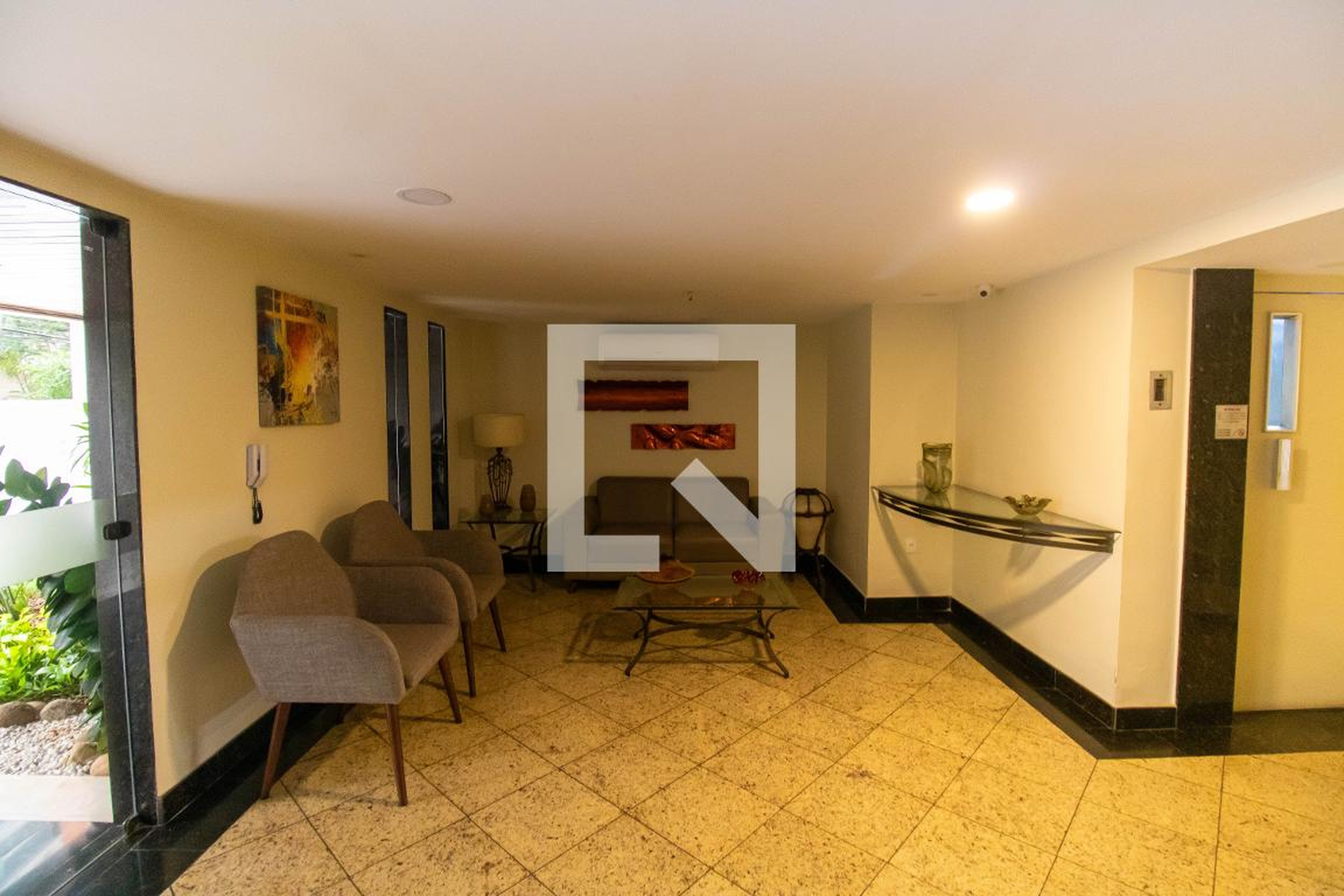 Portaria - Tour de Versailles