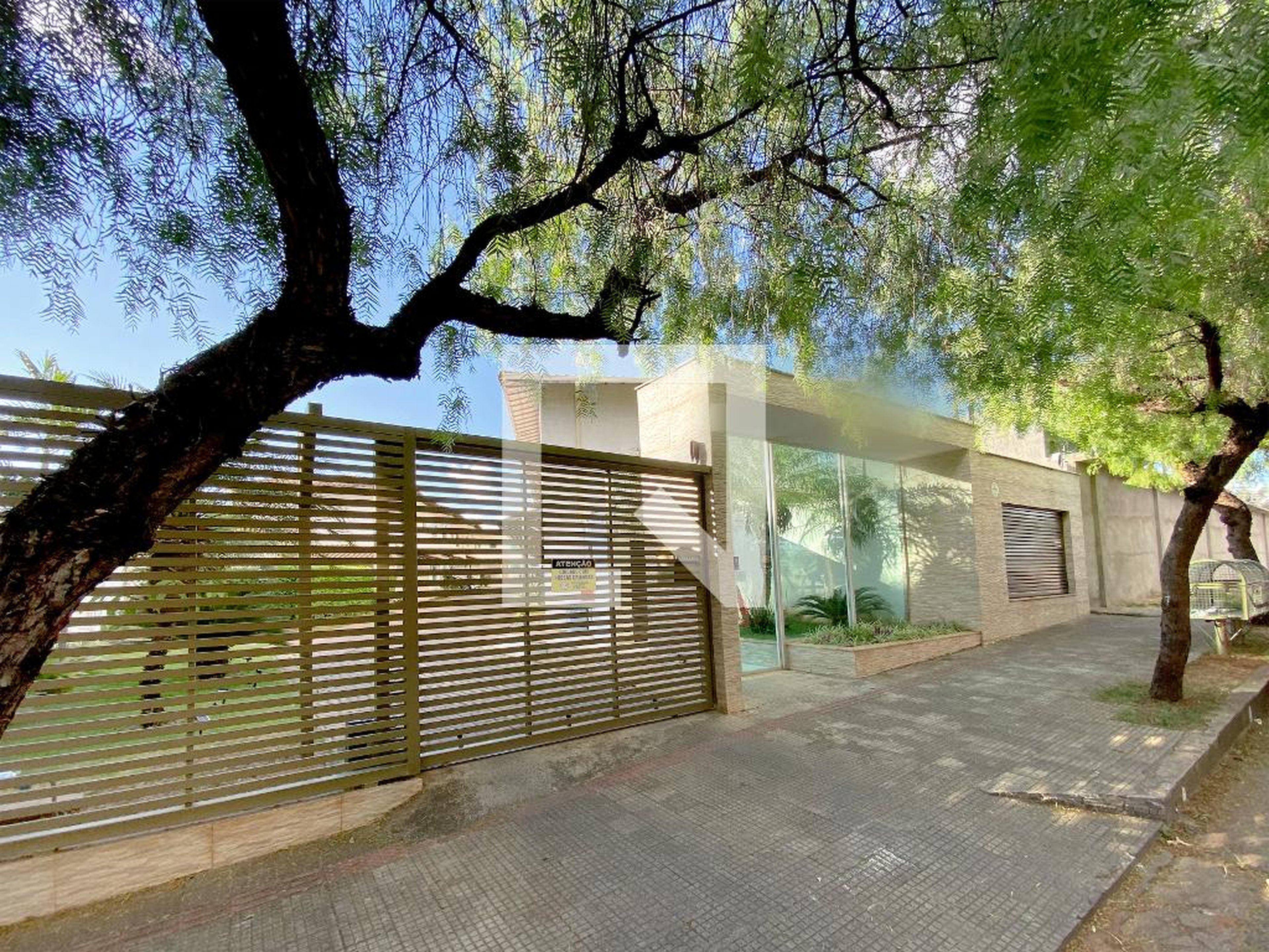 Fachada Condomínio em Rua Francisco Nascimento, 51