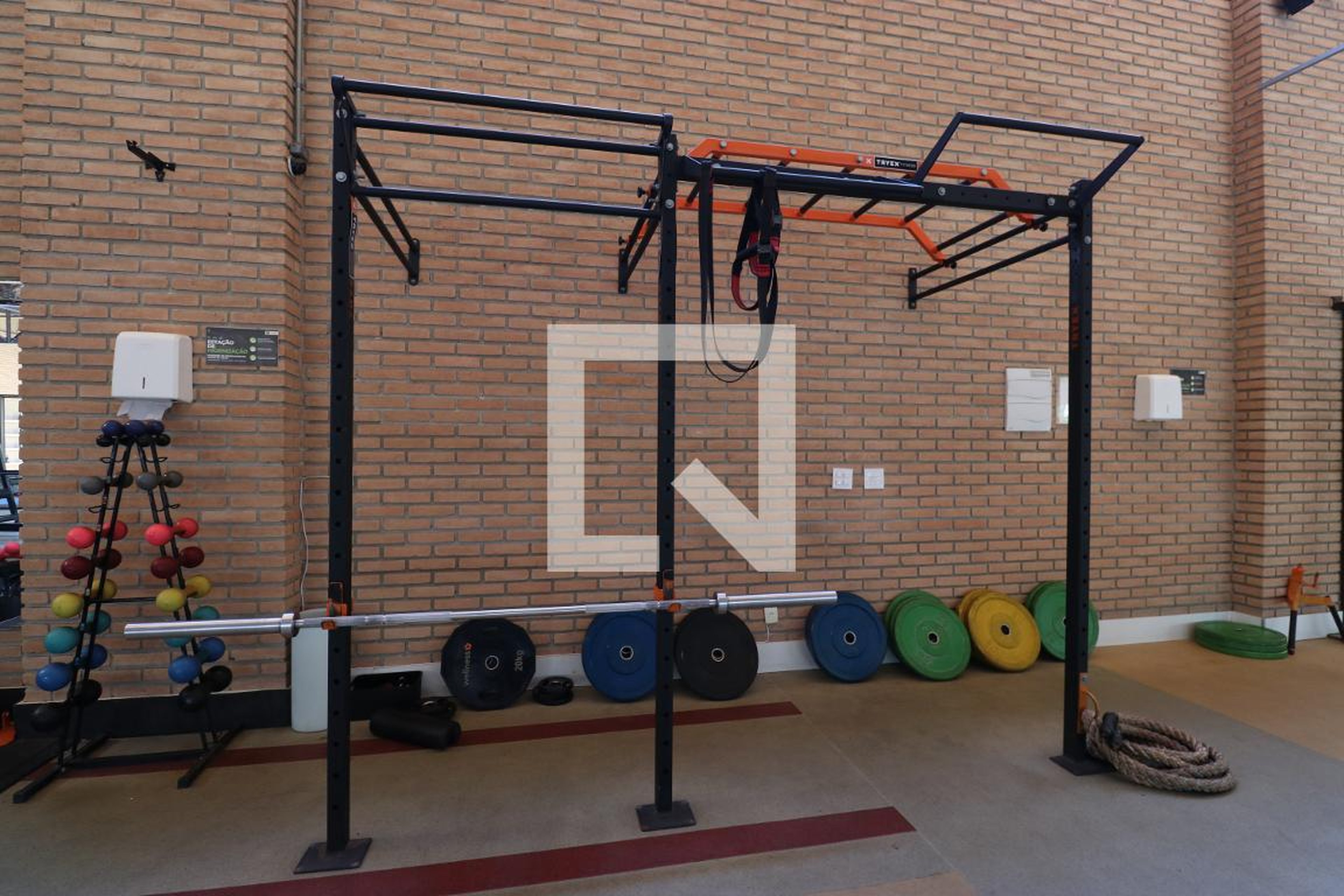 Academia - 