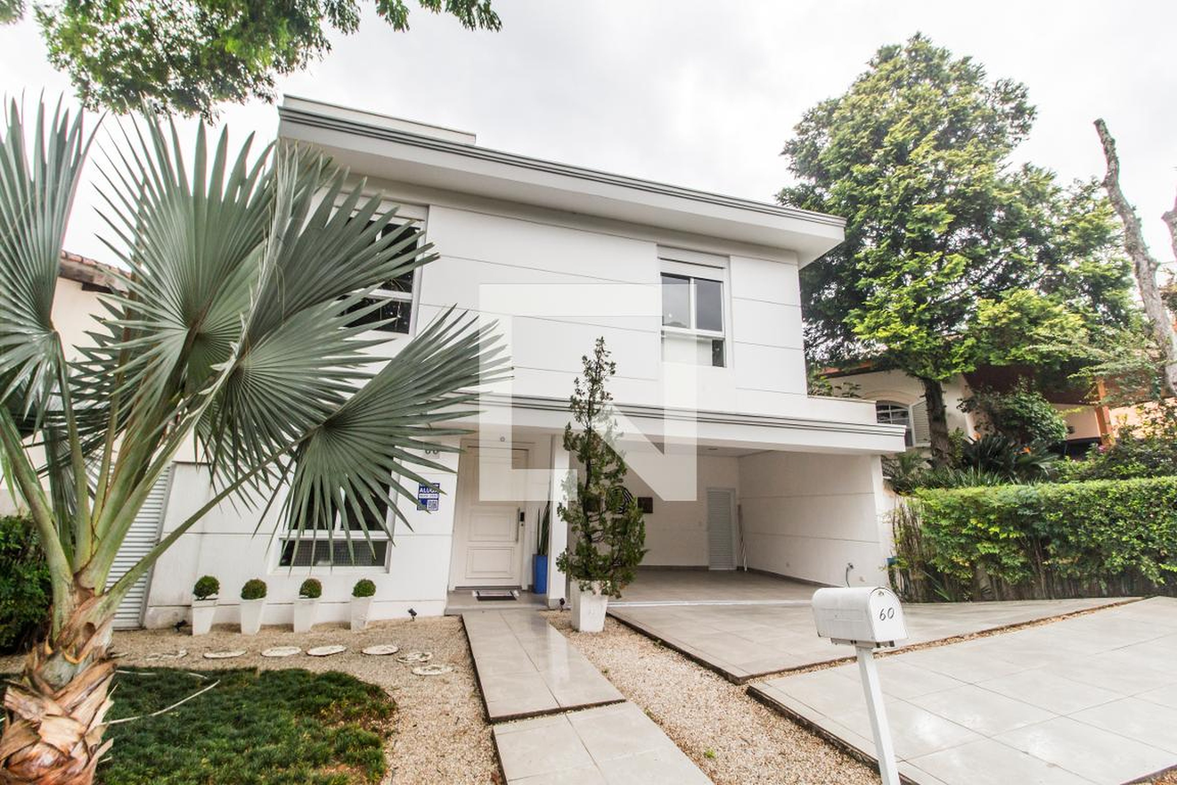 Fachada Condomínio Alphaville Residencial 5