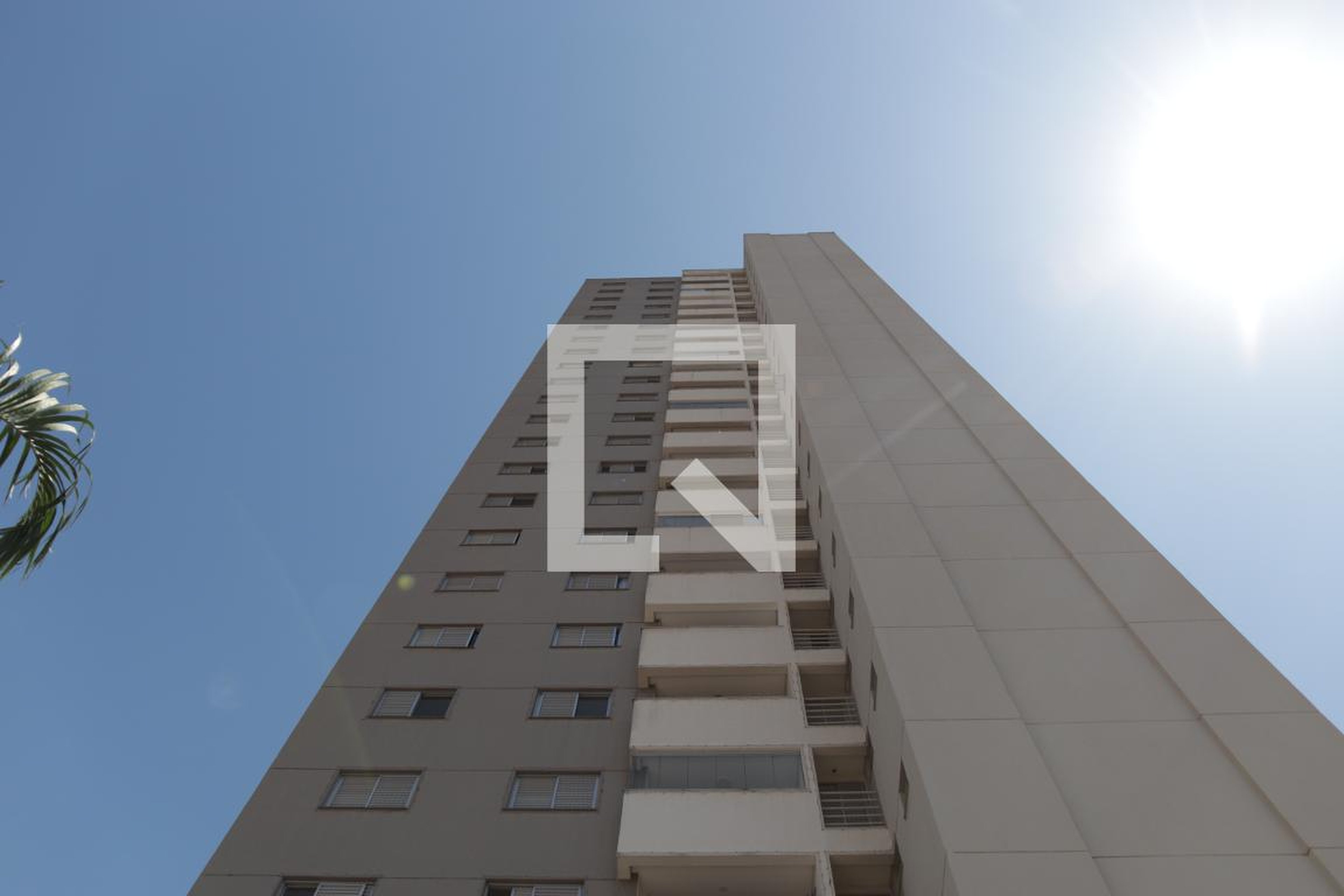 Fachada Condomínio em Rua 257, 0