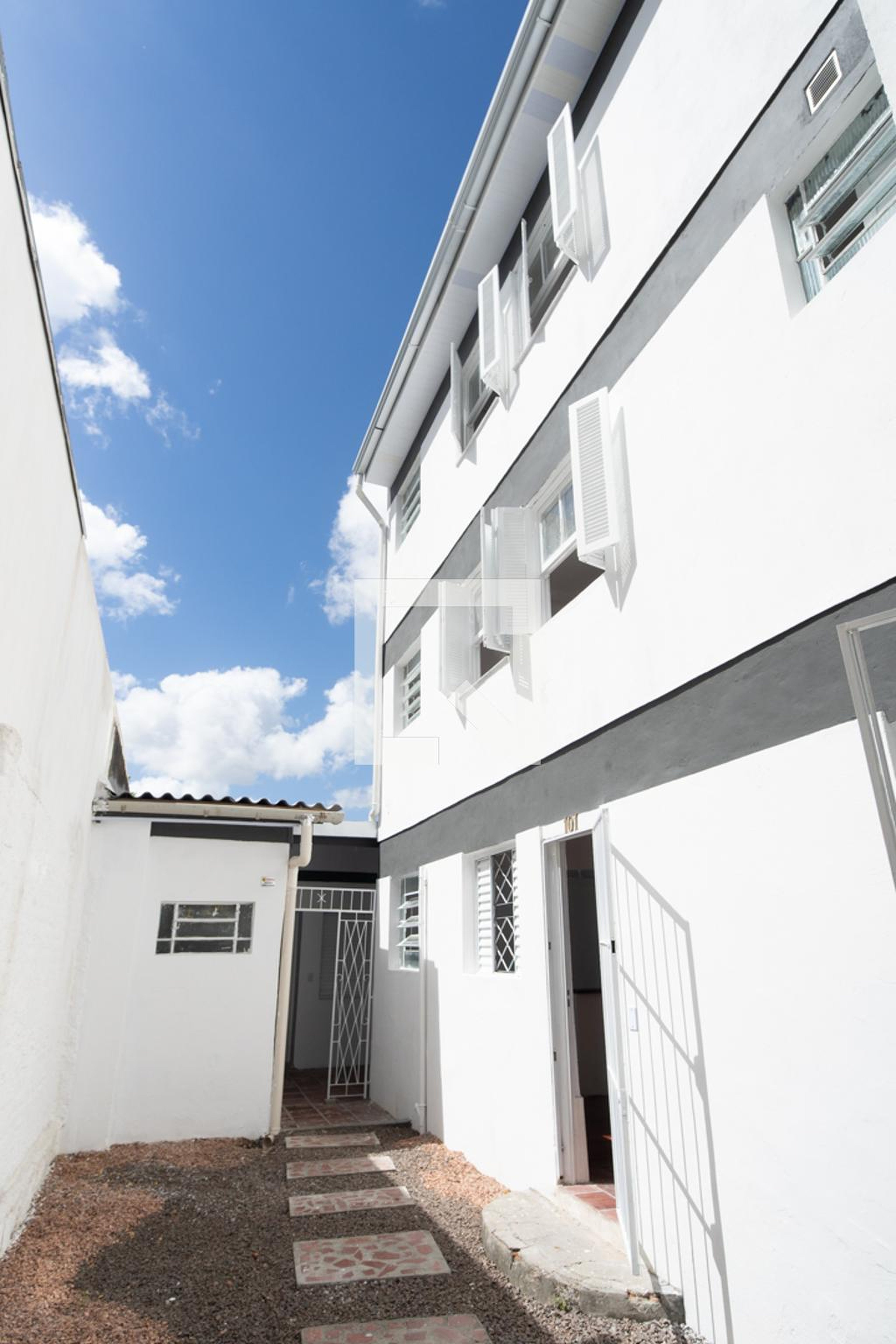Fachada Condomínio em Rua Humberto de Campos, 1070