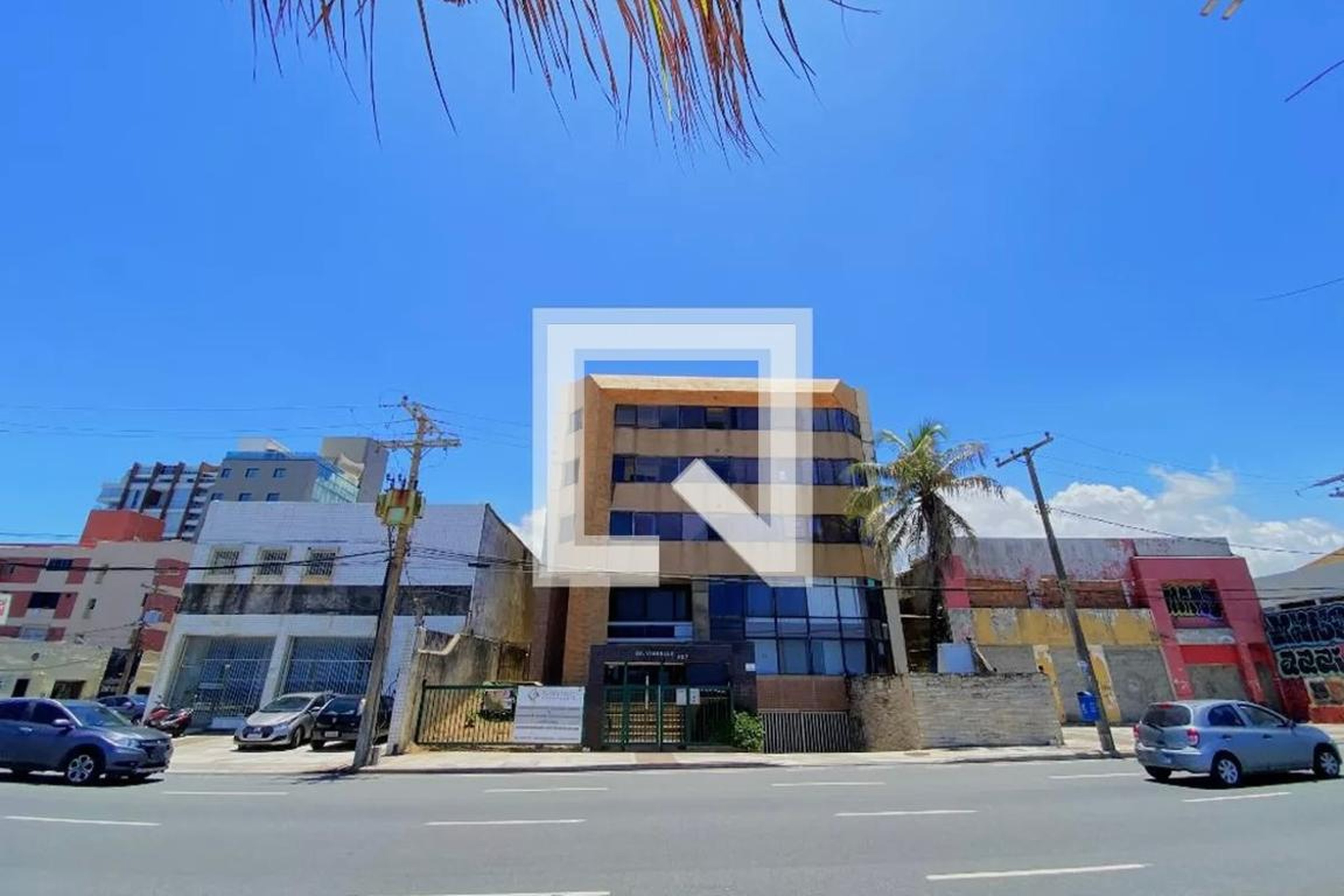 Fachada Condomínio em Avenida Octávio Mangabeira, 927