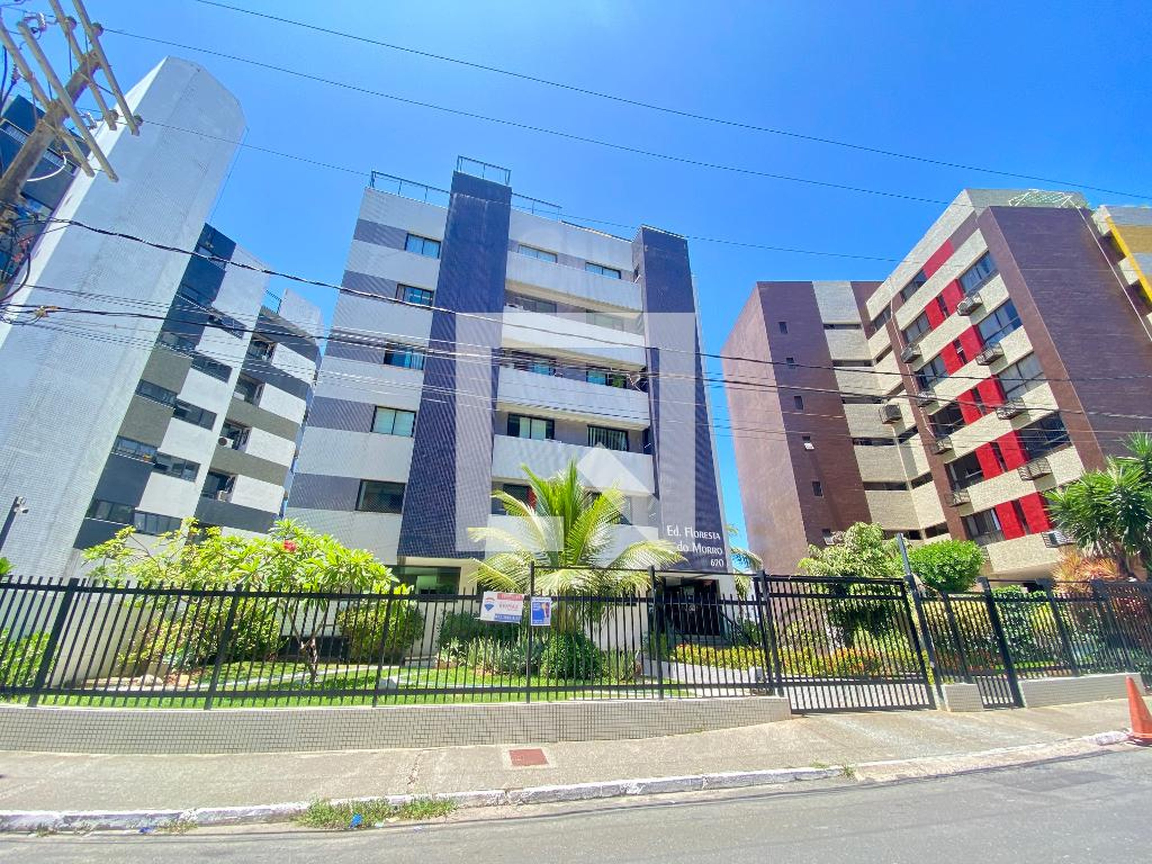 Fachada Condomínio Floresta do Morro