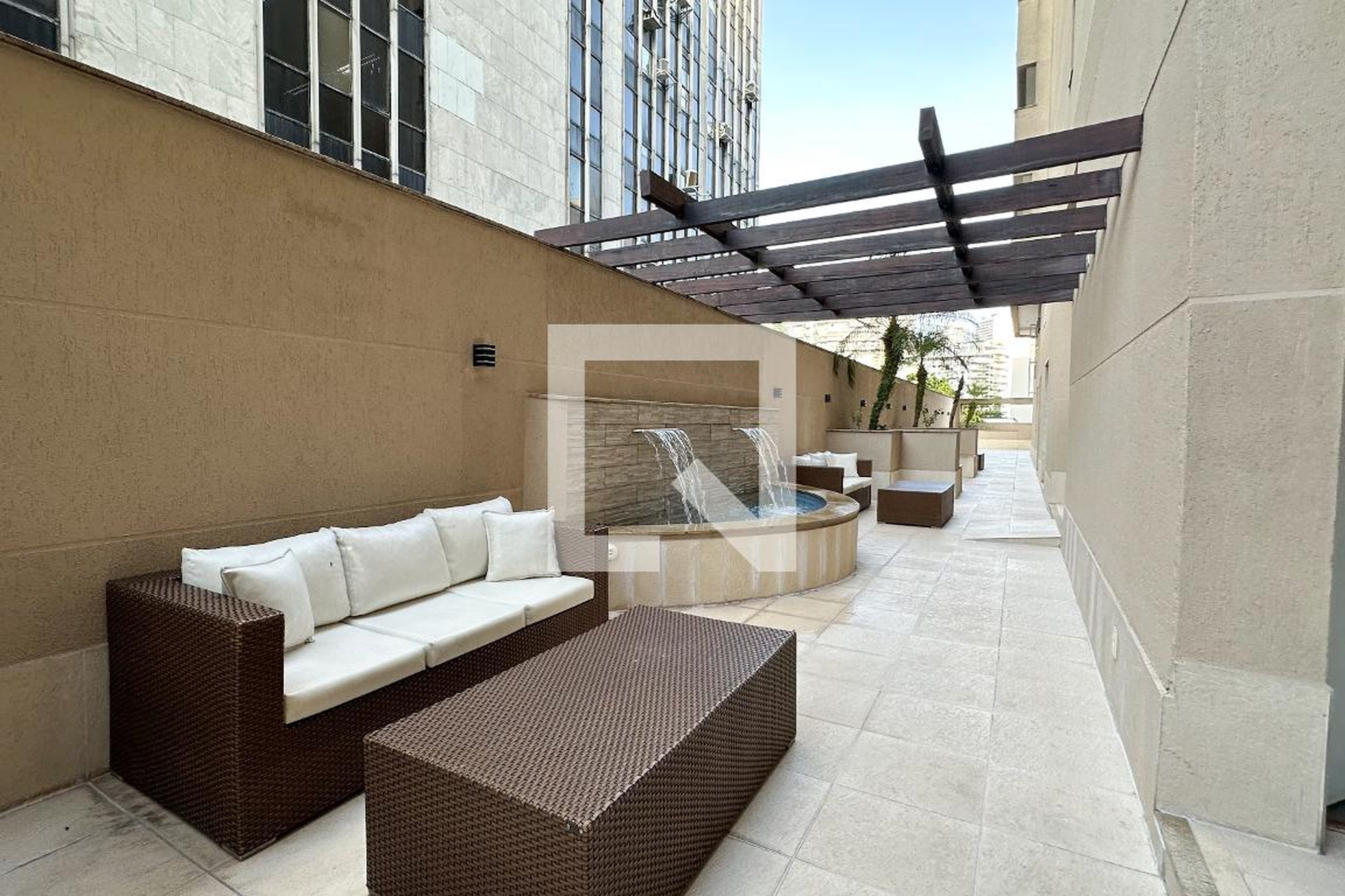 Entrada - Update Living