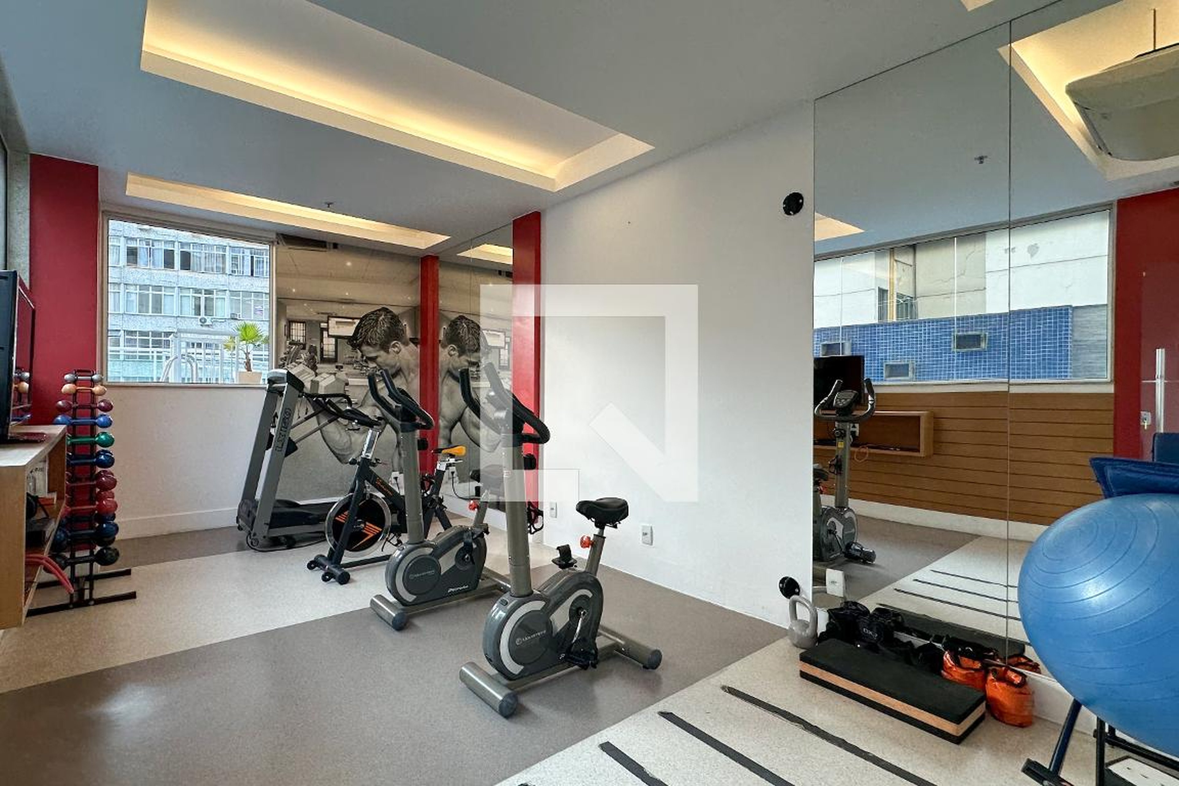 Academia - Update Living