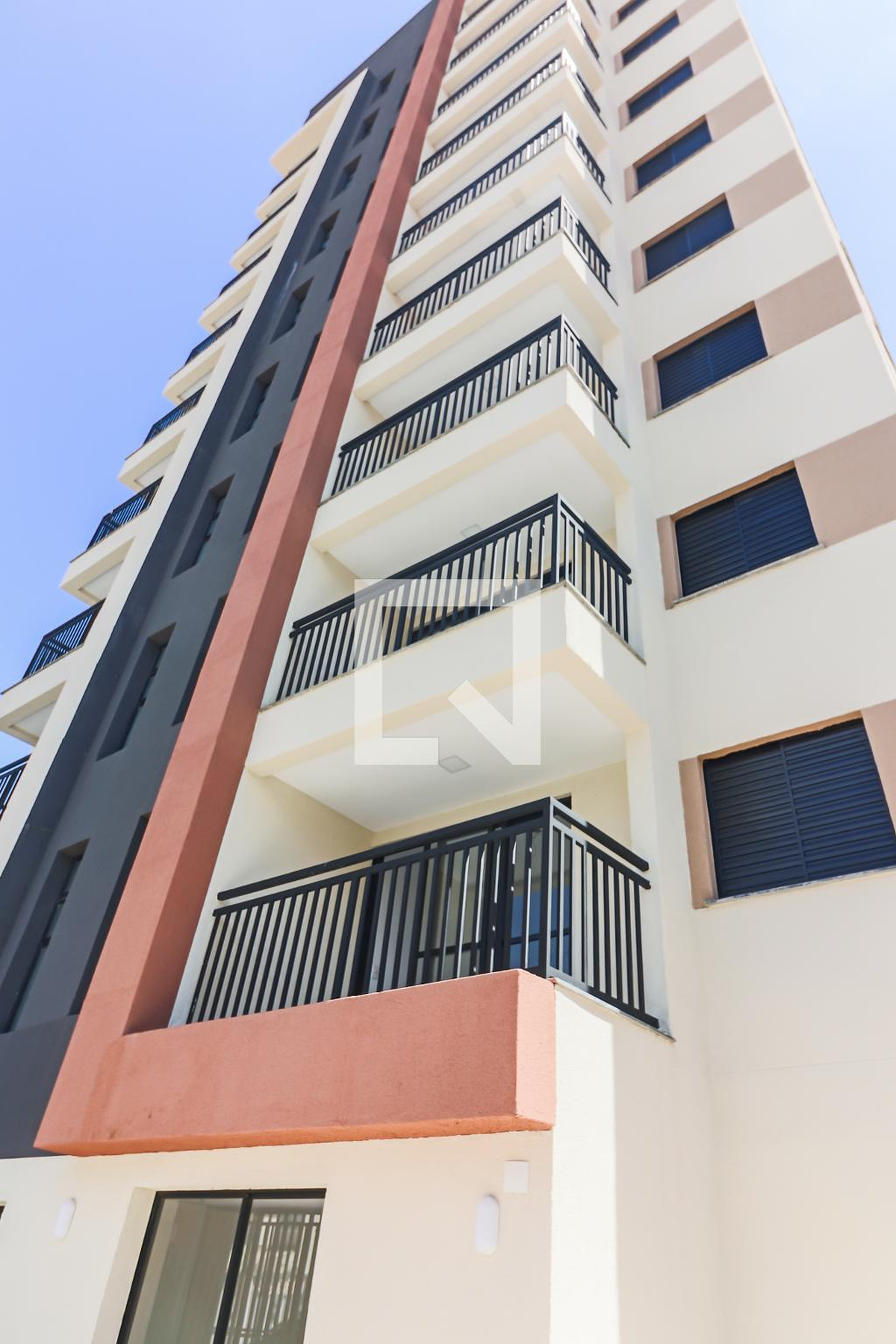 Condomínio - Residencial Odzun - Jardim Ester