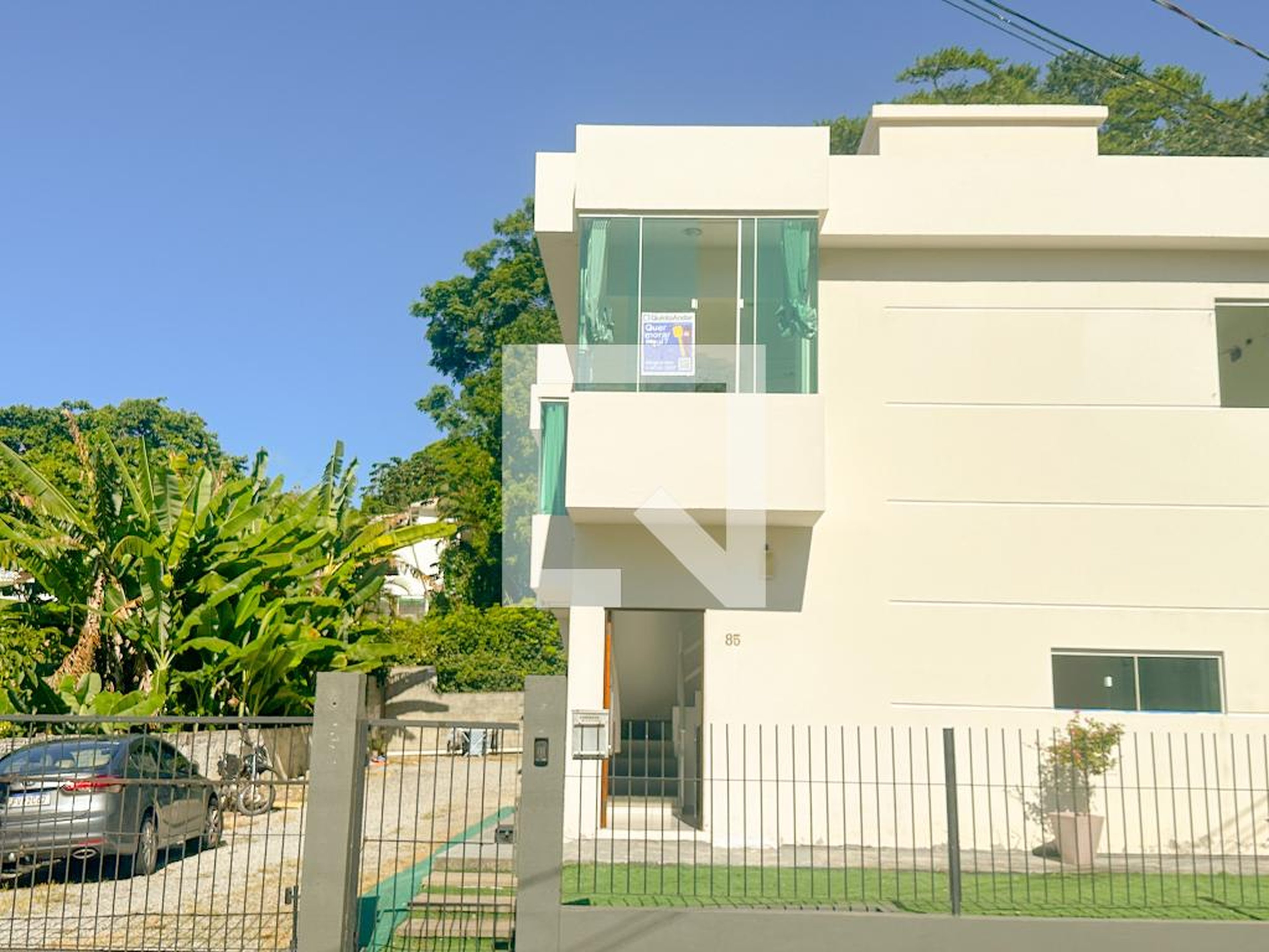 Fachada Condomínio em Rua João Coelho da Costa, 85