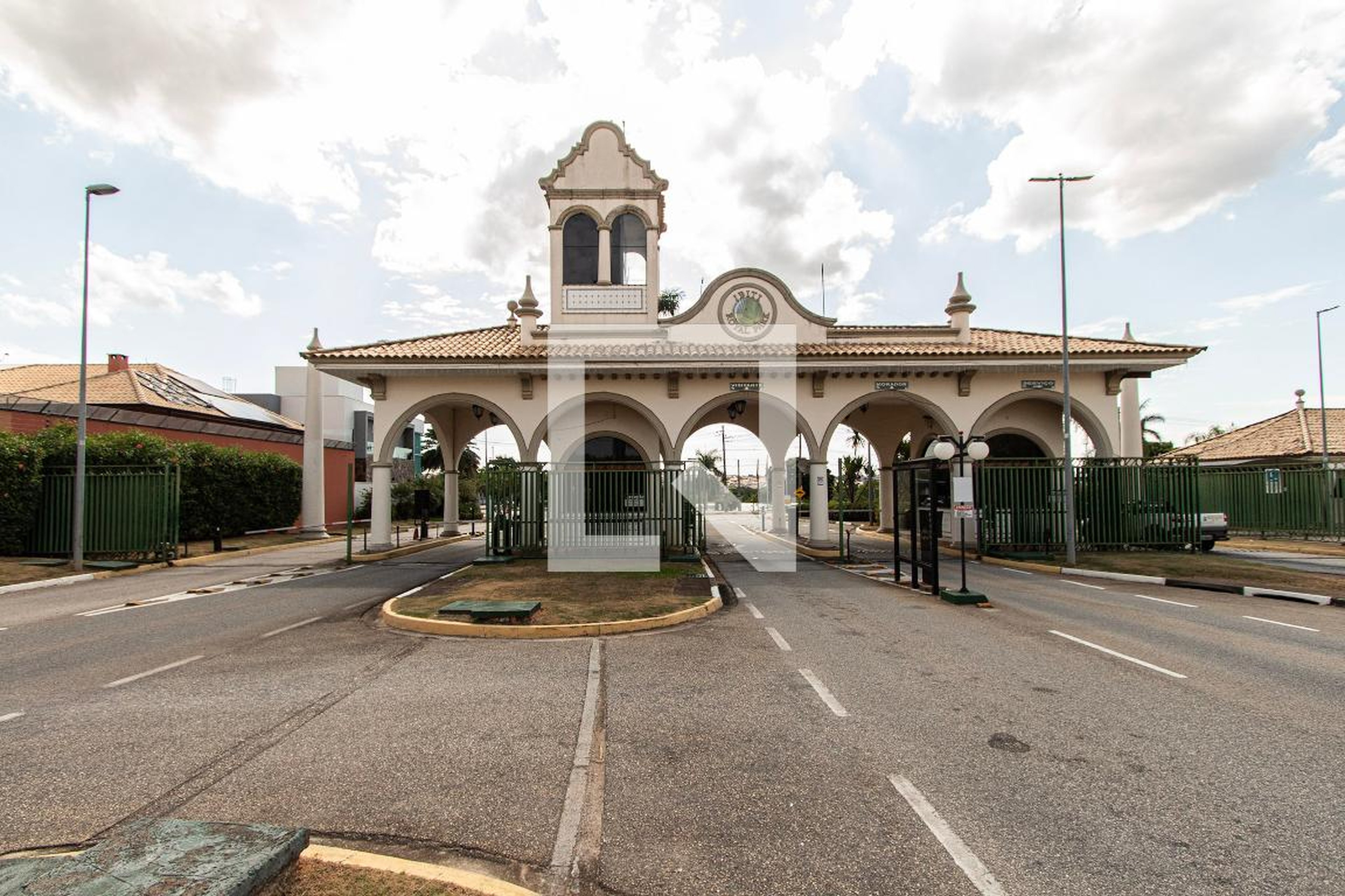 Fachada Condomínio em Rua Silvio Colli, 433