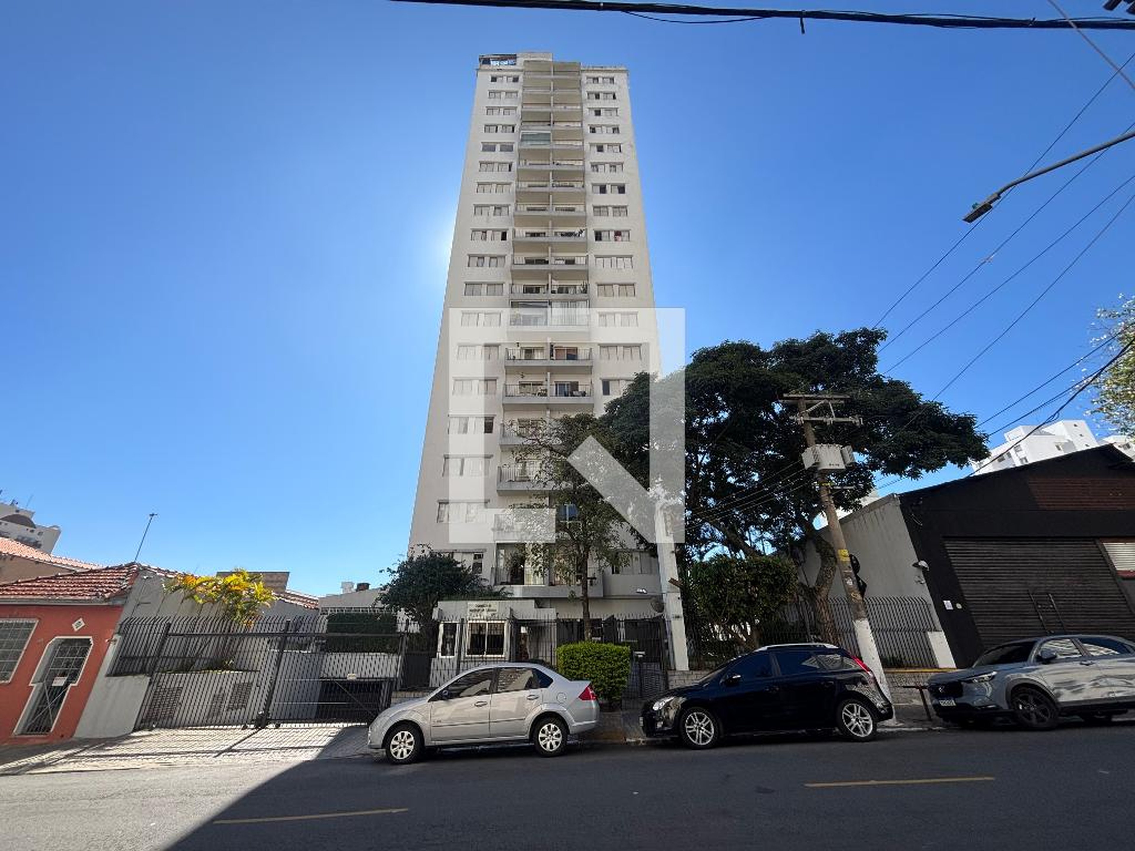 Fachada Condomínio em Rua Marquês de Valença, 225