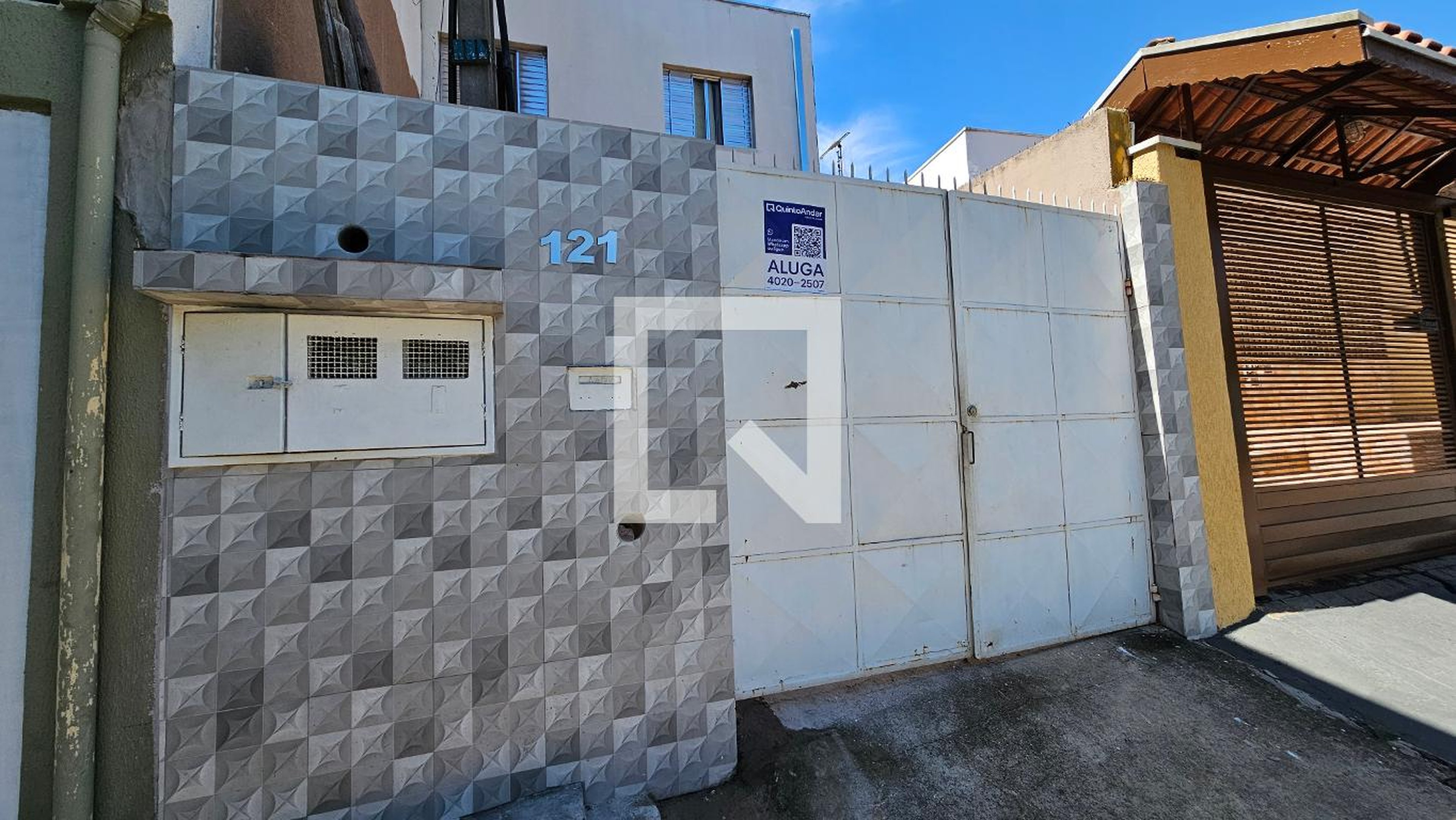 Fachada Condomínio em Rua Analândia, 121