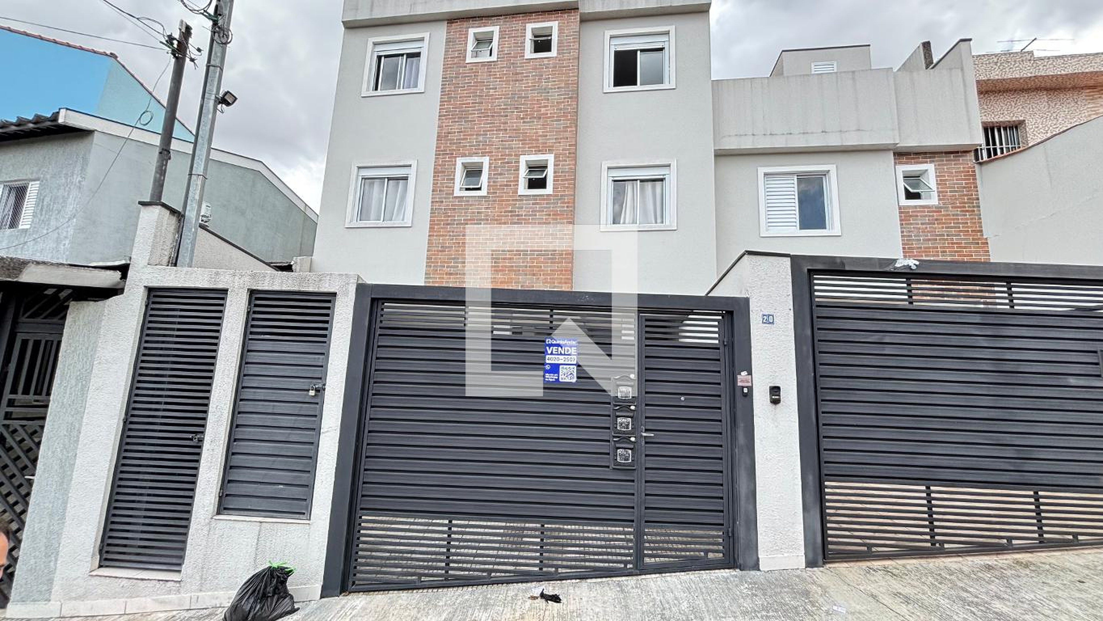 Fachada Condomínio em Rua Vilna, 20