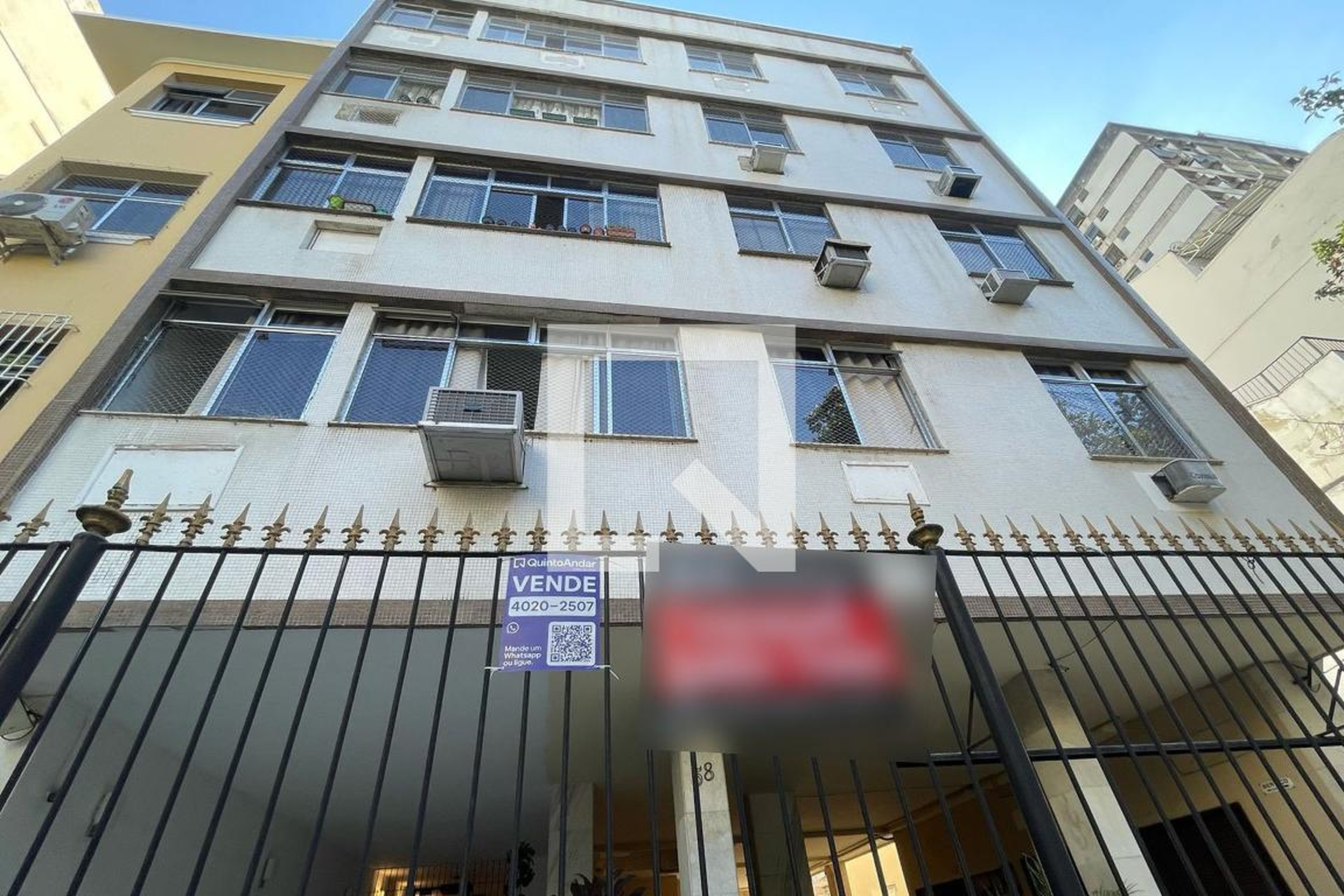 Fachada Condomínio em Rua Delgado de Carvalho, 58