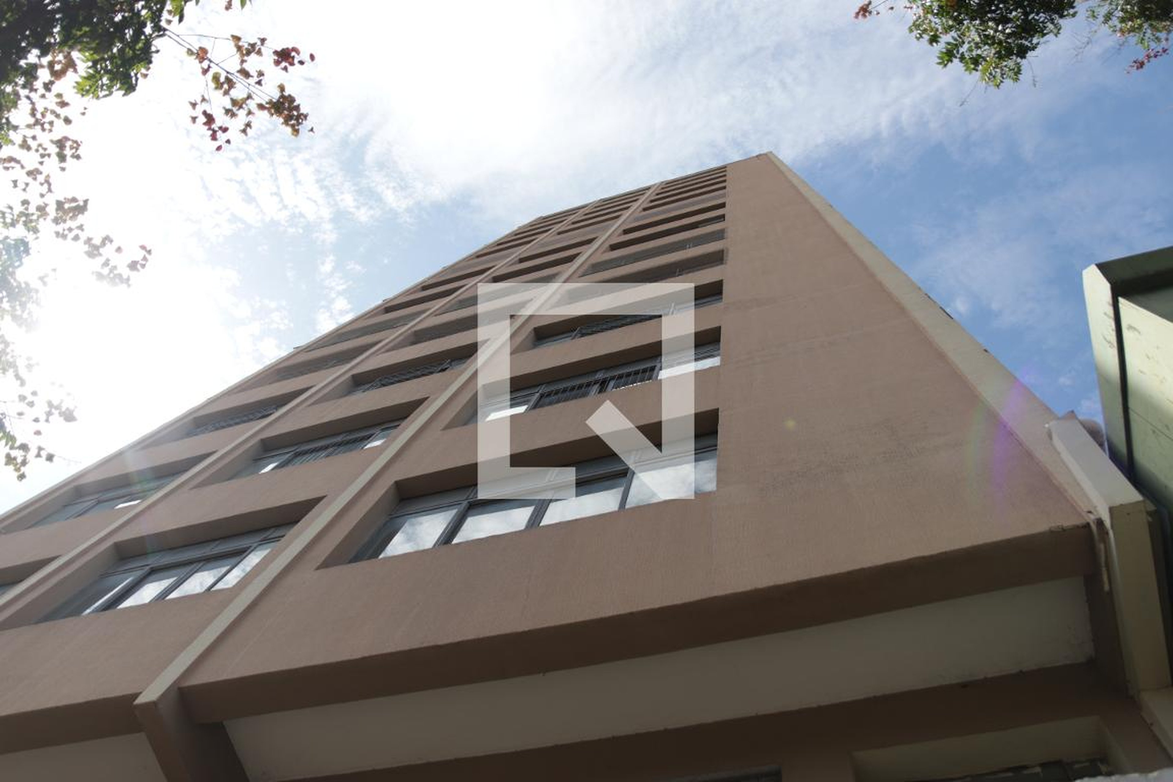 Fachada Condomínio Queen Elizabeth